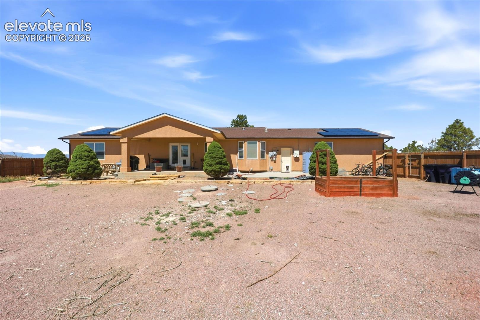 Listing photo 35 for 1286 N Ladonia Drive