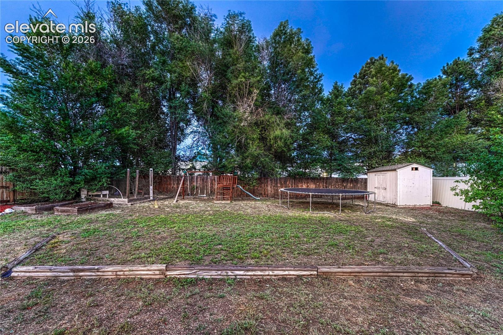 2045 Heathercrest Drive, photo 48