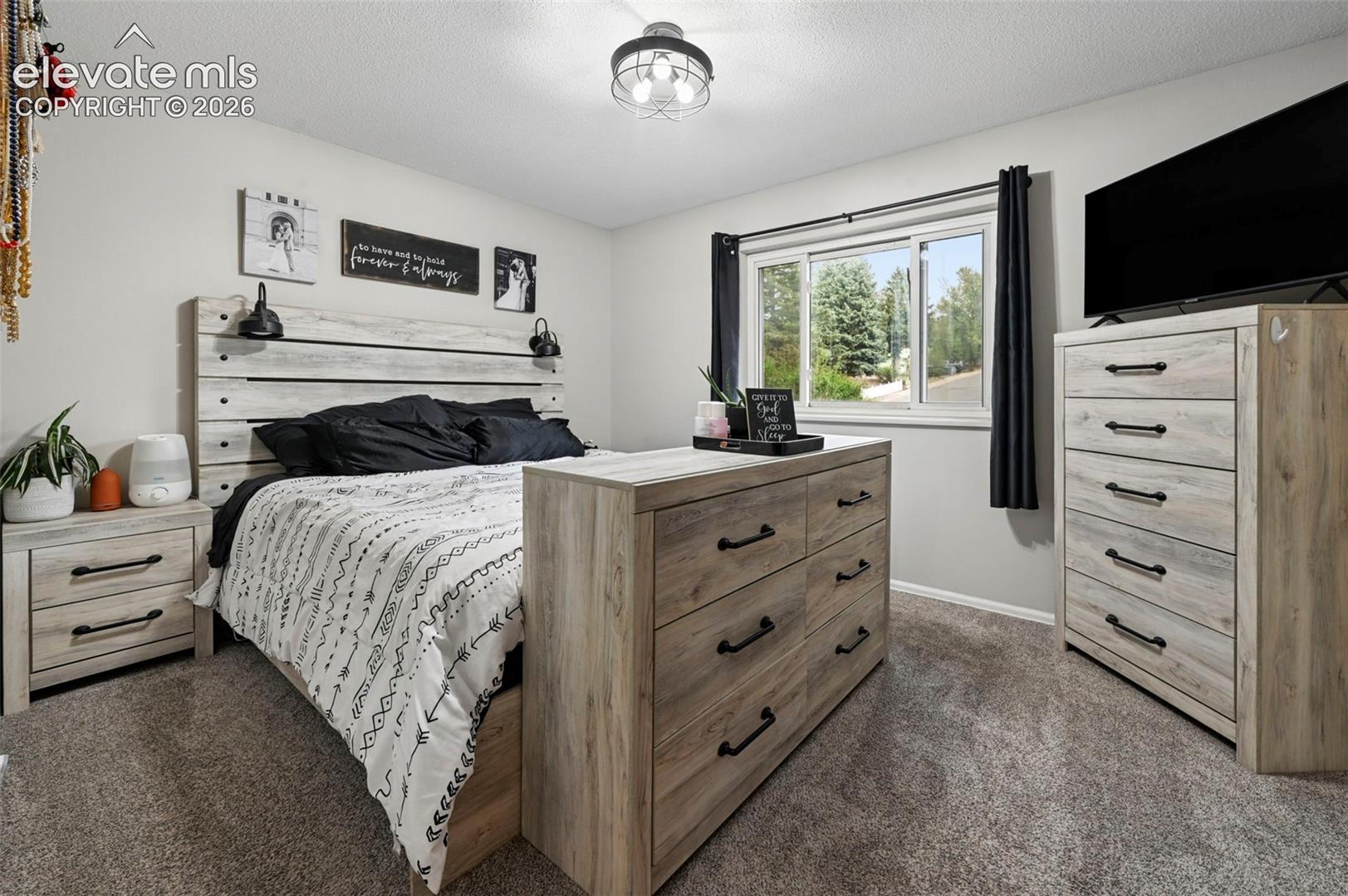 Listing photo 7 for 4615 Palmer Park Boulevard