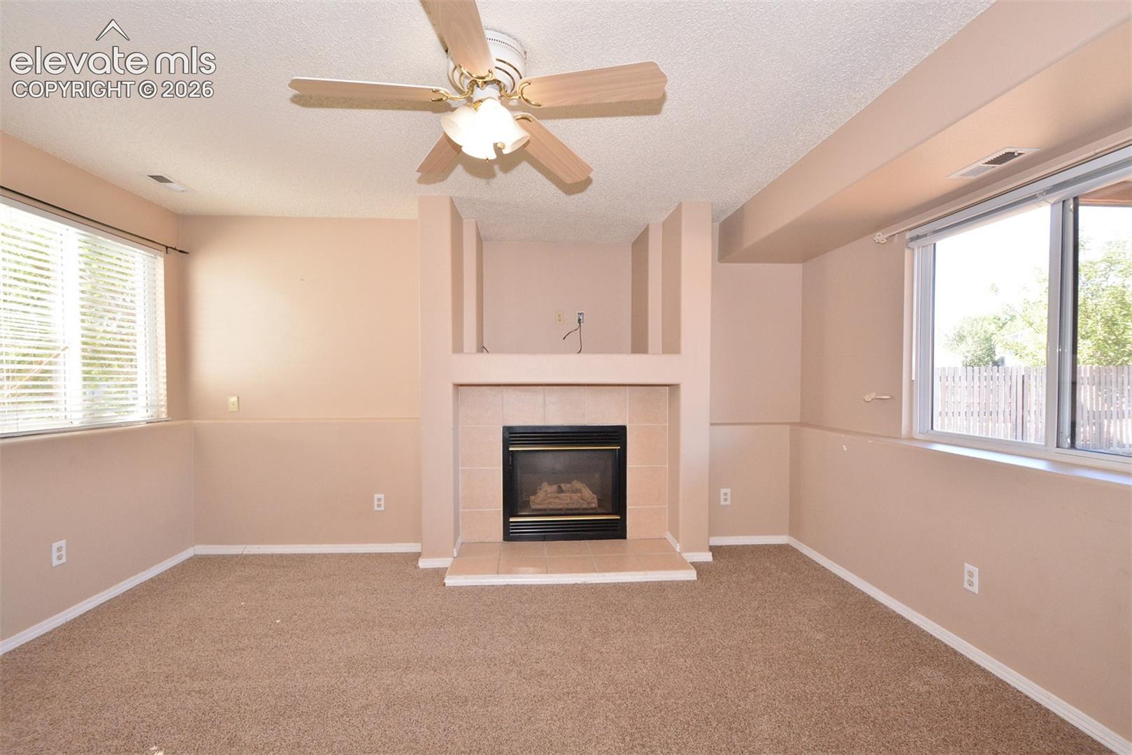 Listing photo 15 for 2040 Fairweather Way