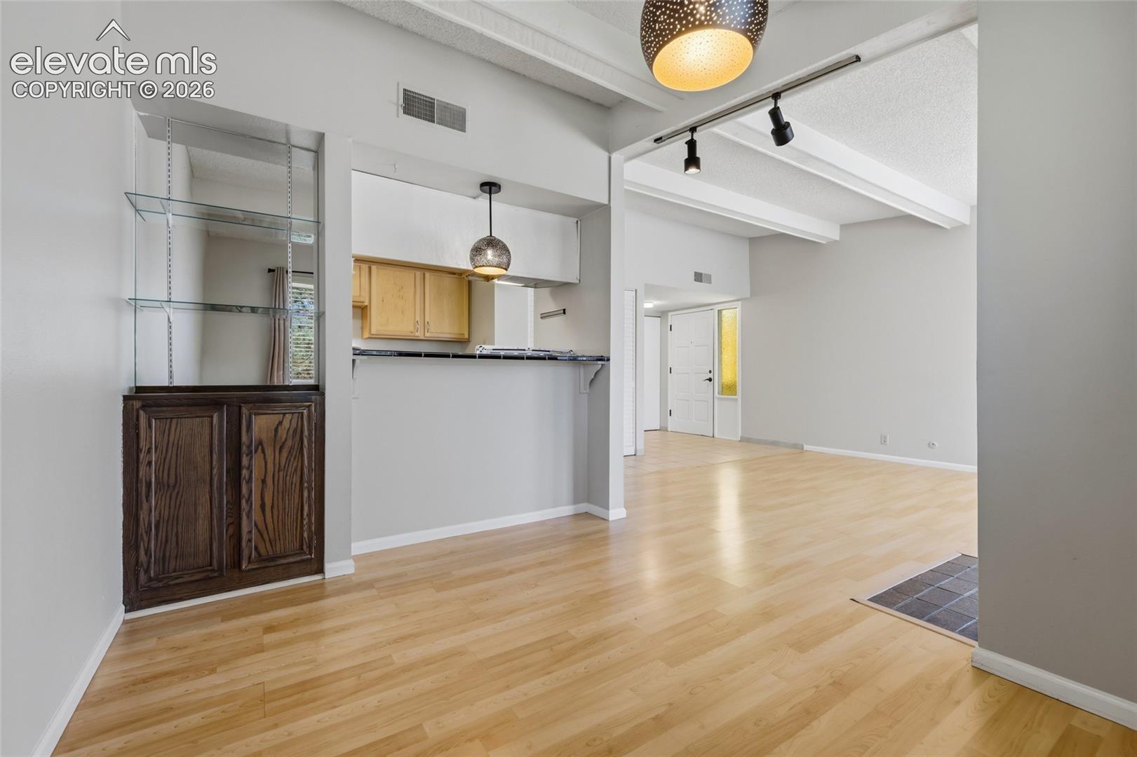 Listing photo 28 for 1062 Fontmore Road C