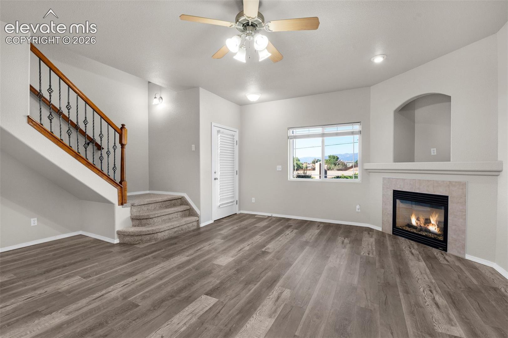 Listing photo 11 for 1034 Fountain Mesa Drive