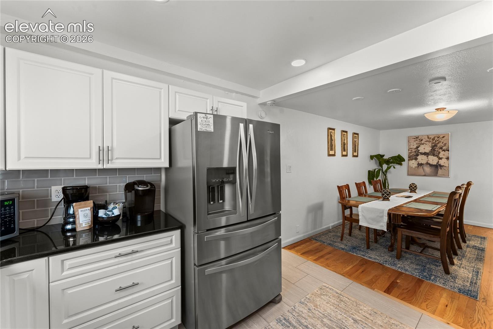 Listing photo 16 for 2706 W Pikes Peak Avenue