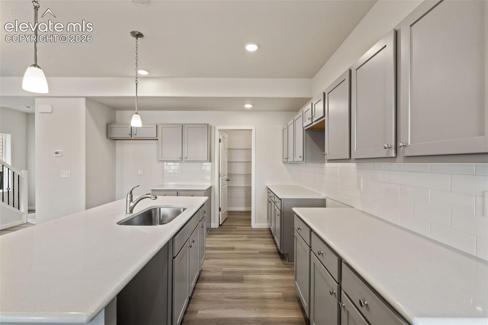 Listing photo 8 for 13654 Nederland Drive