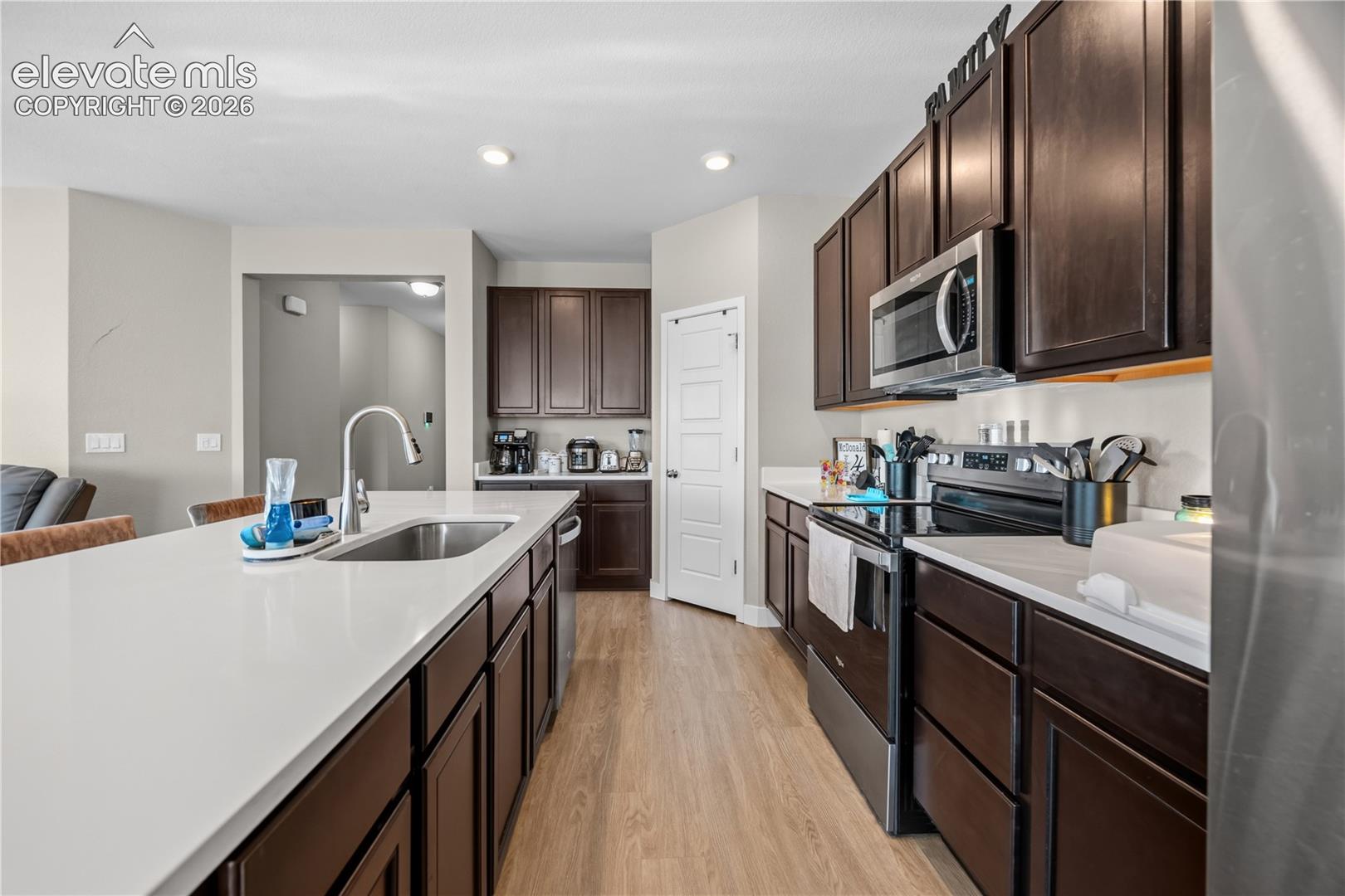 Listing photo 16 for 12620 Enclave Scenic Drive