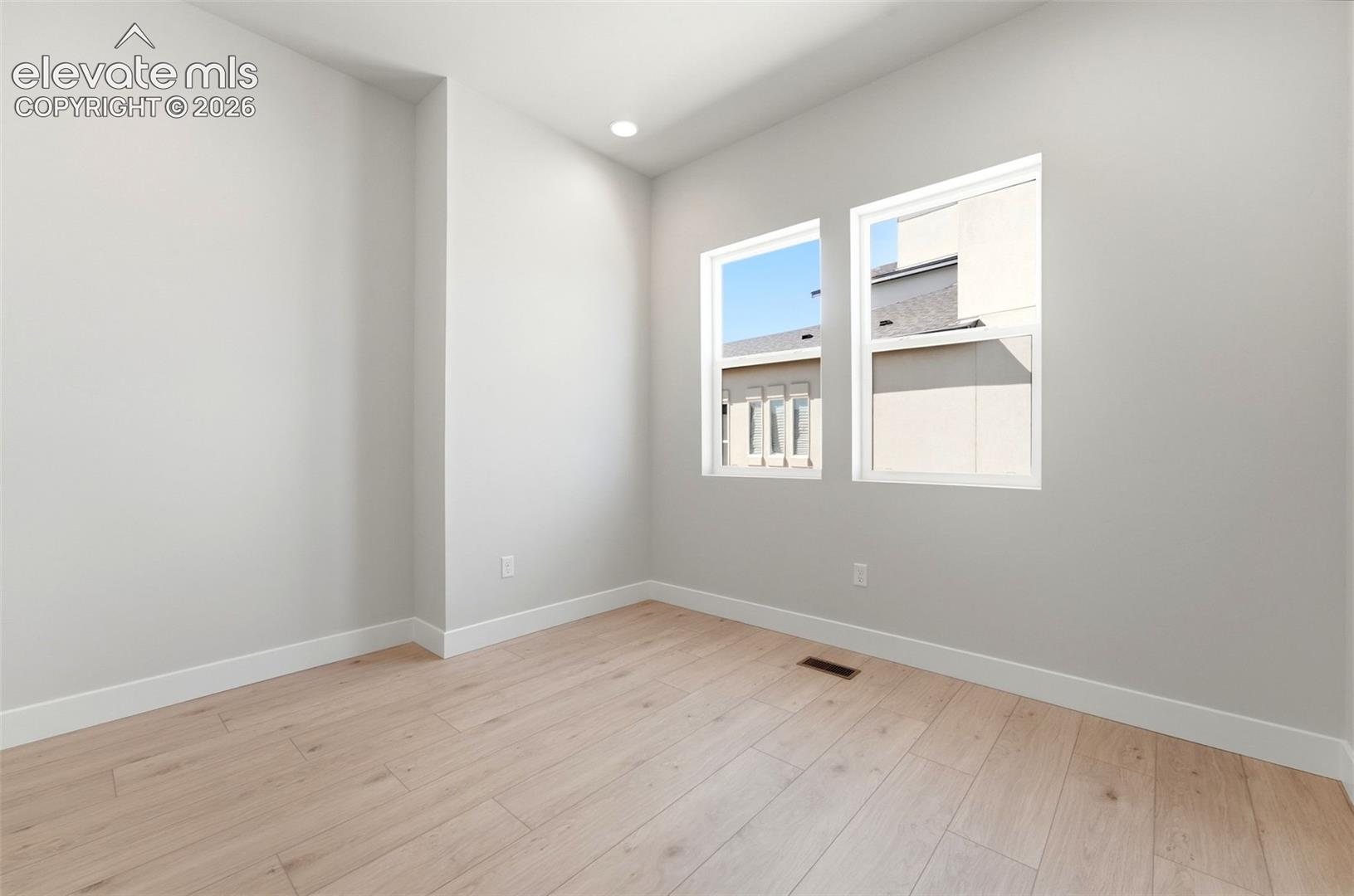 Listing photo 9 for 2429 Sangria Court