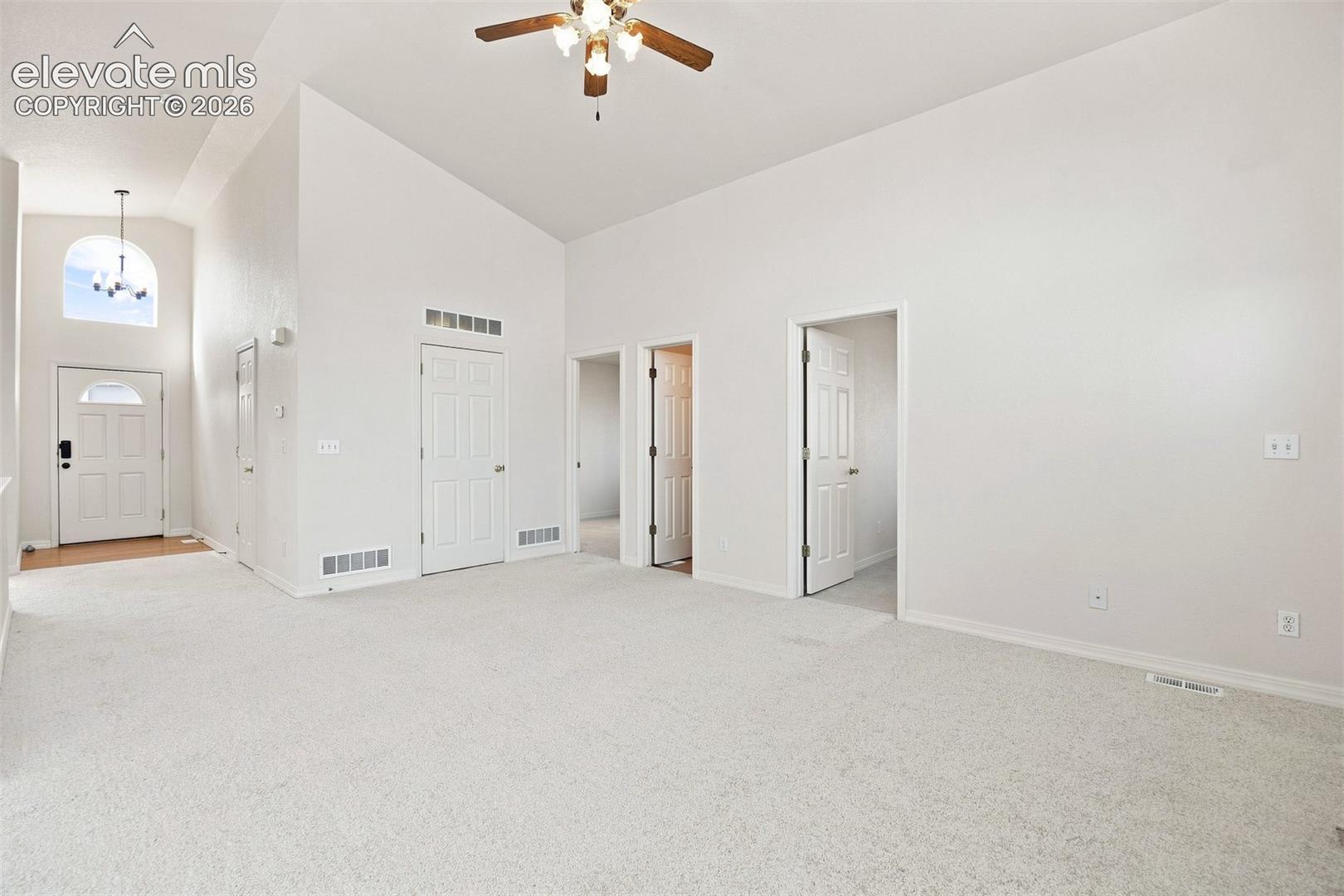 Listing photo 4 for 1076 Linda Mood Drive
