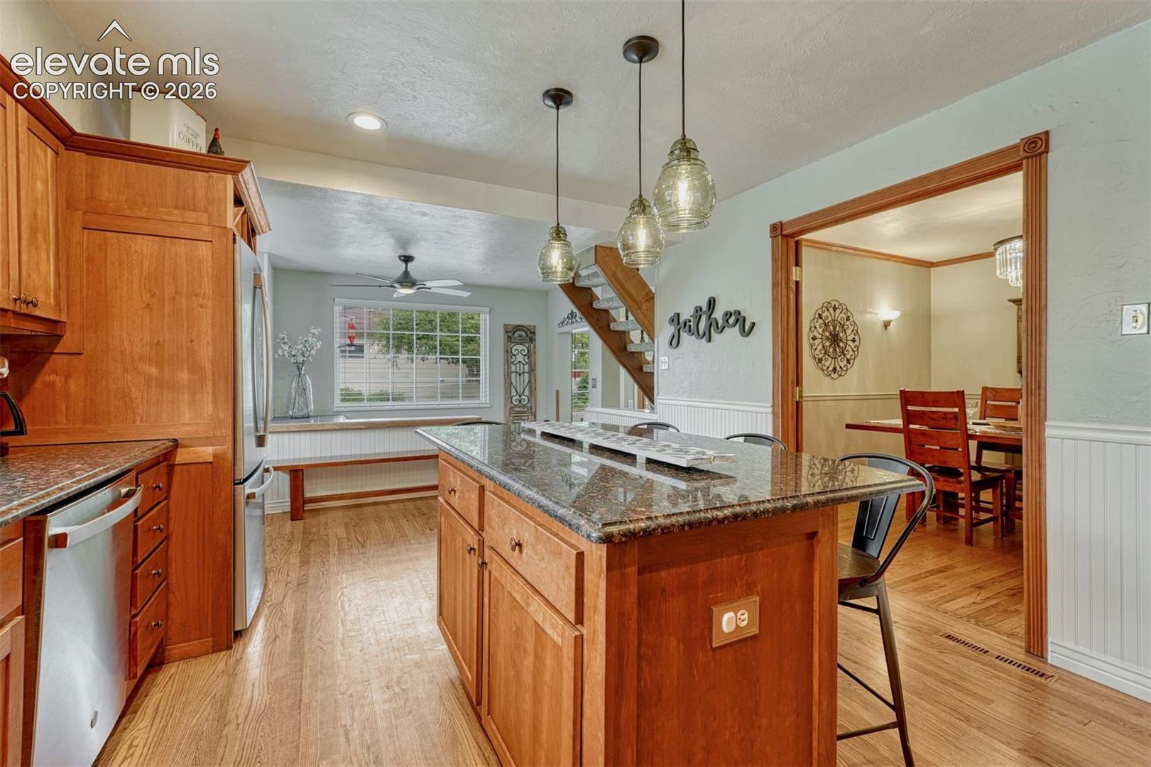Listing photo 17 for 1900 E San Rafael Street