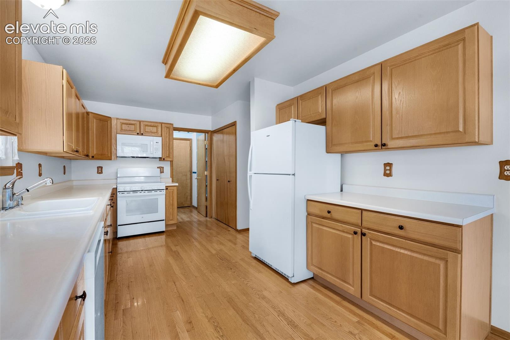 5210 Whip Trail, photo 11