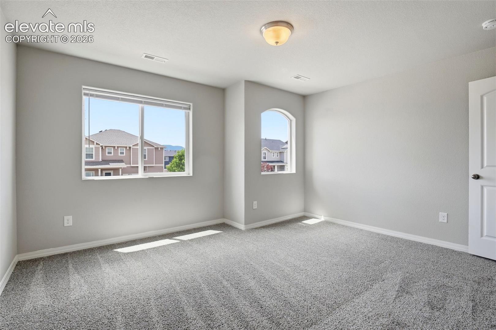 Listing photo 27 for 10725 Traders Parkway