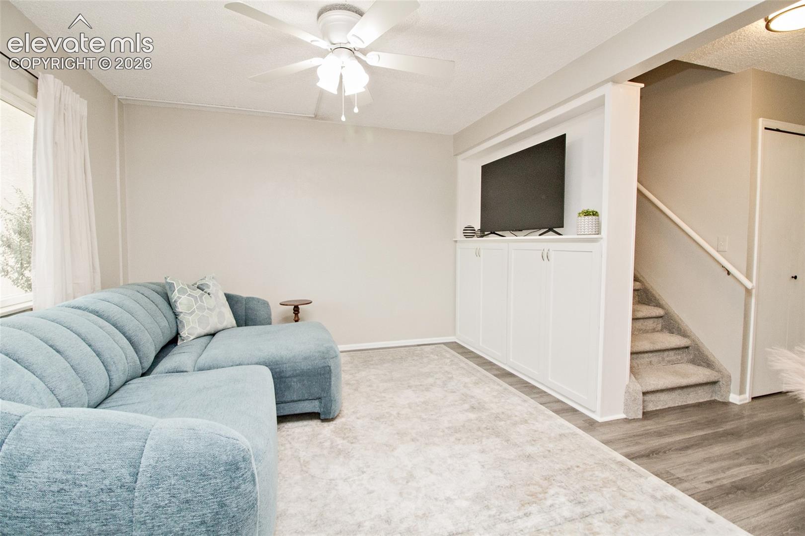 Listing photo 6 for 4755 Picturesque Drive