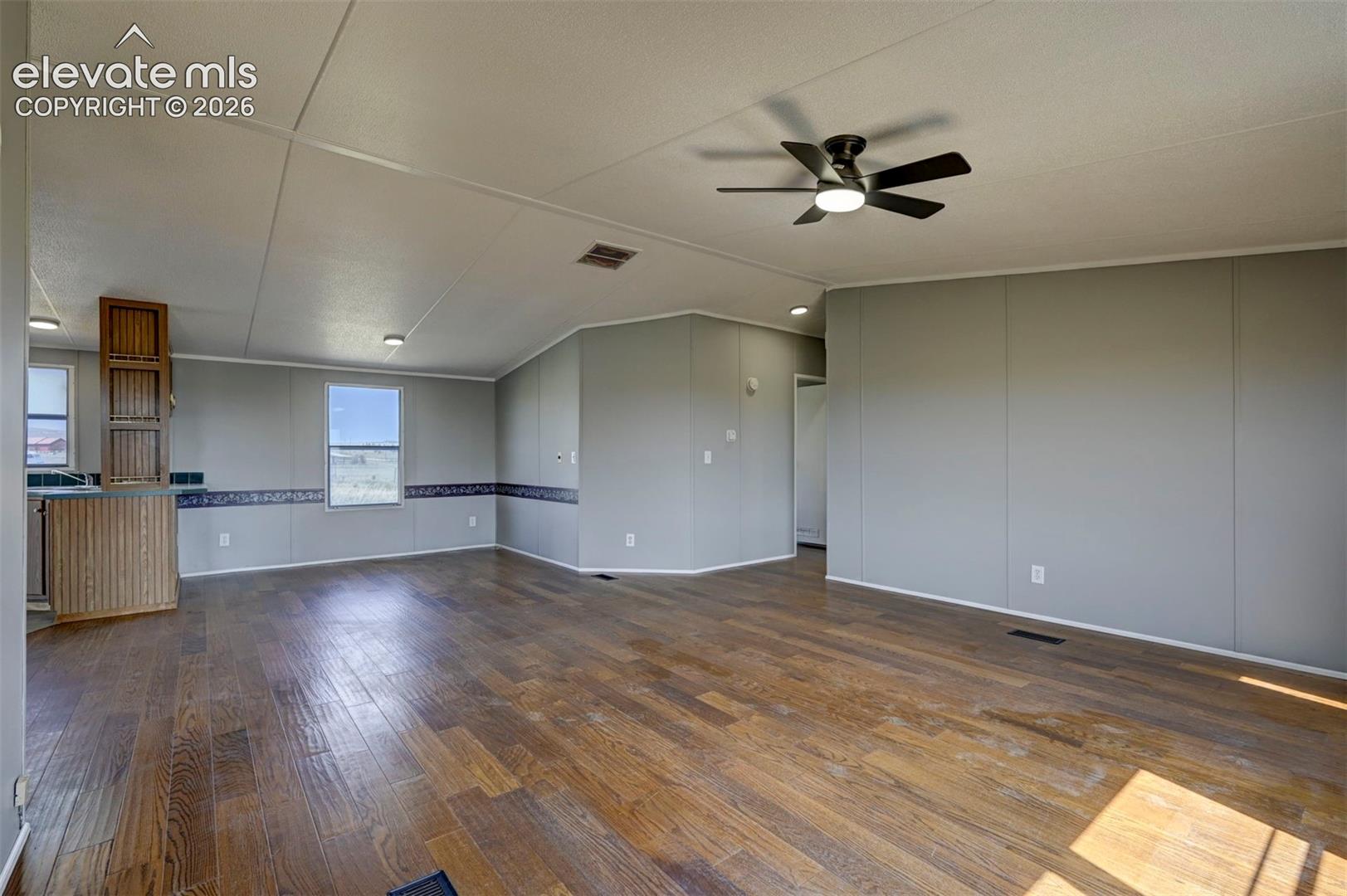 Listing photo 12 for 15320 Fairplay Road