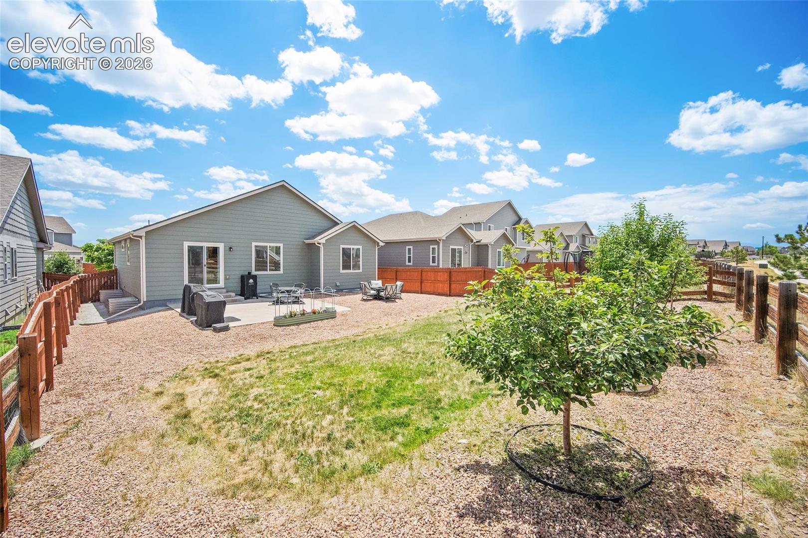 Listing photo 35 for 12832 Scenic Walk Drive