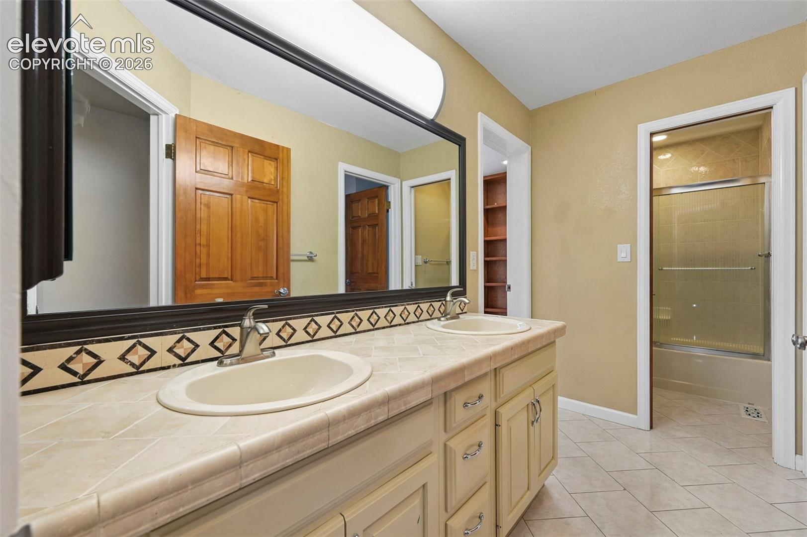Listing photo 29 for 5365 Broadmoor Bluffs Drive