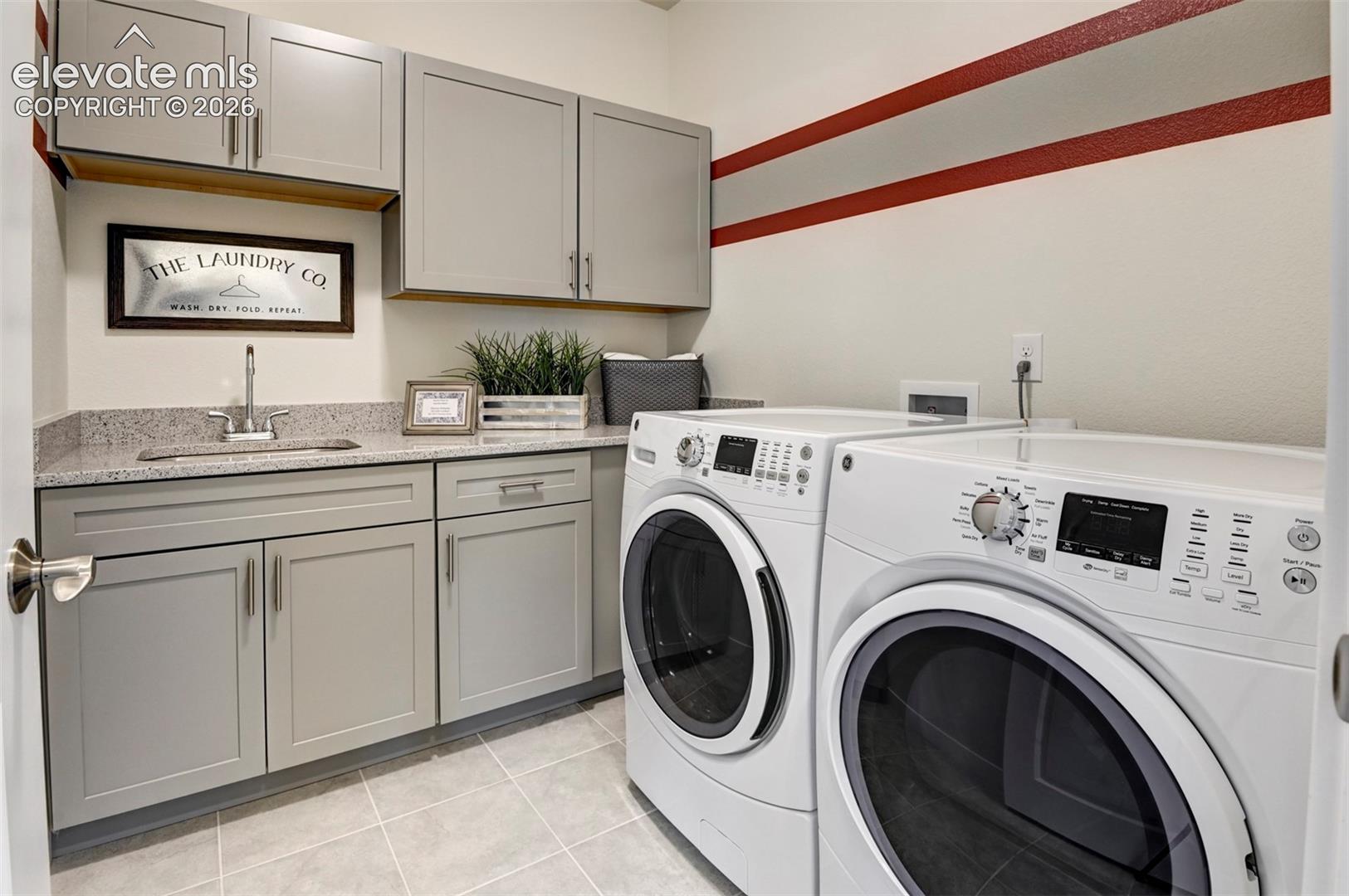 Listing photo 24 for 9685 Warrick Street