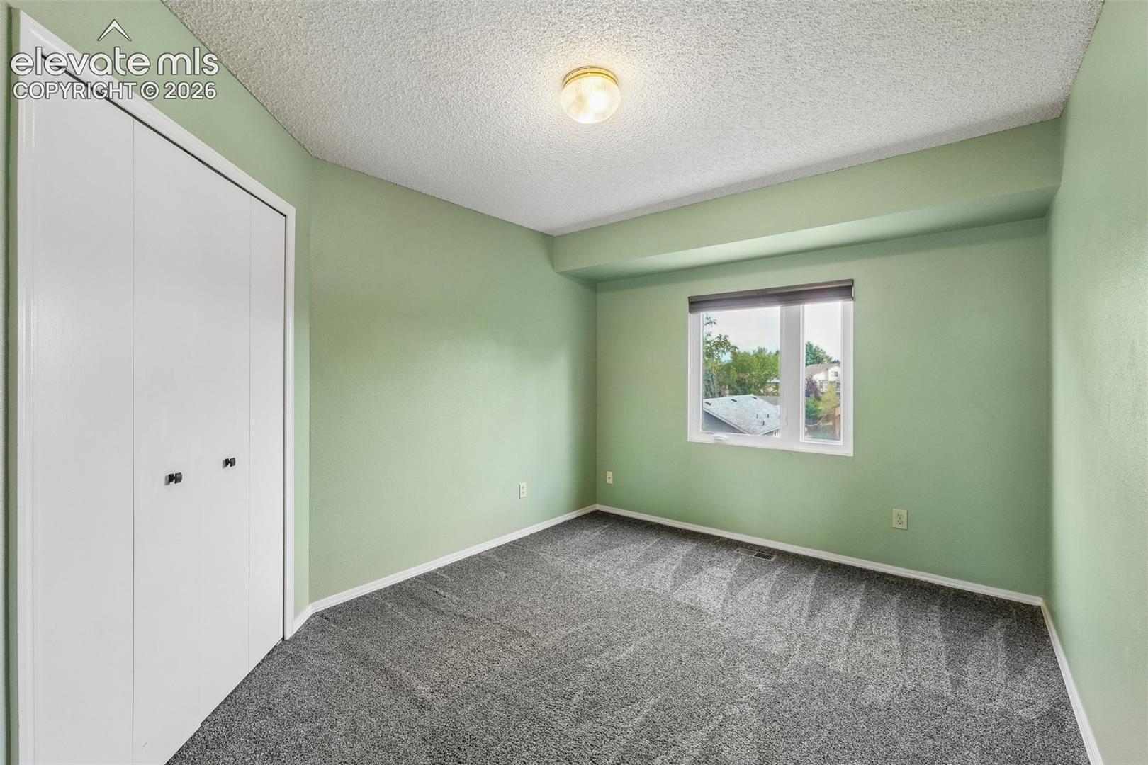 Listing photo 17 for 6065 Fescue Drive