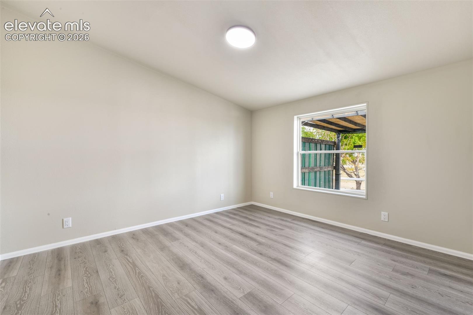 Listing photo 32 for 15054 Pamela Way