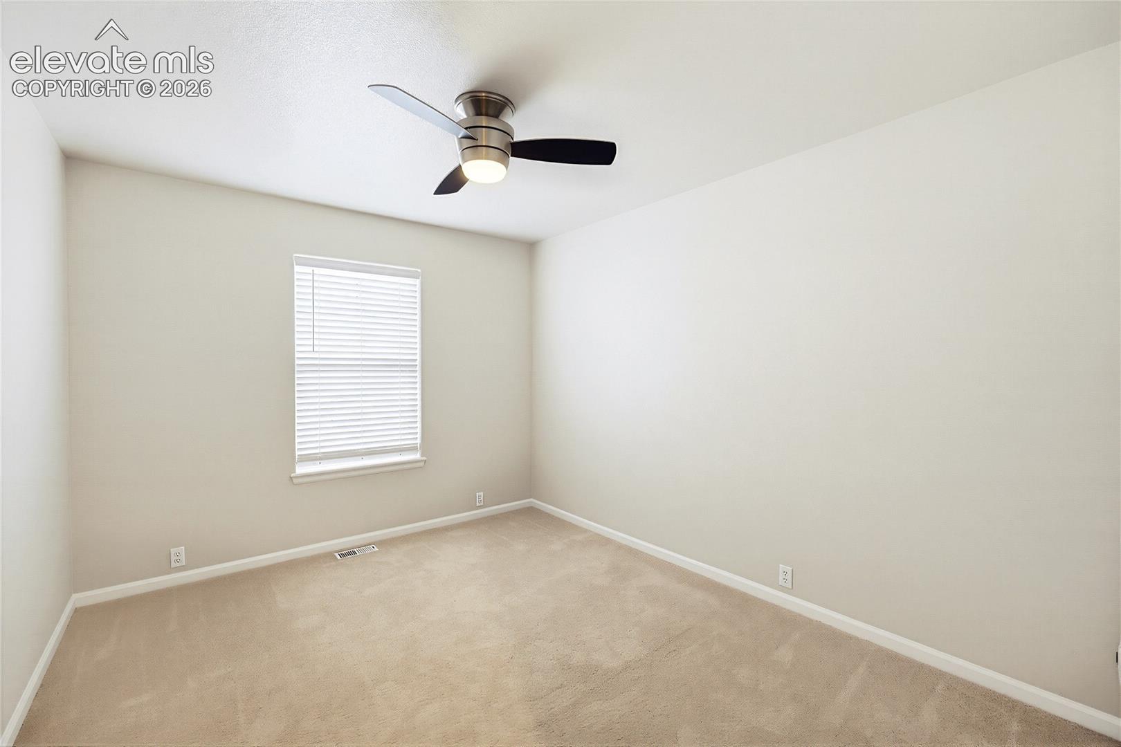 Listing photo 14 for 3943 Diamond Ridge View