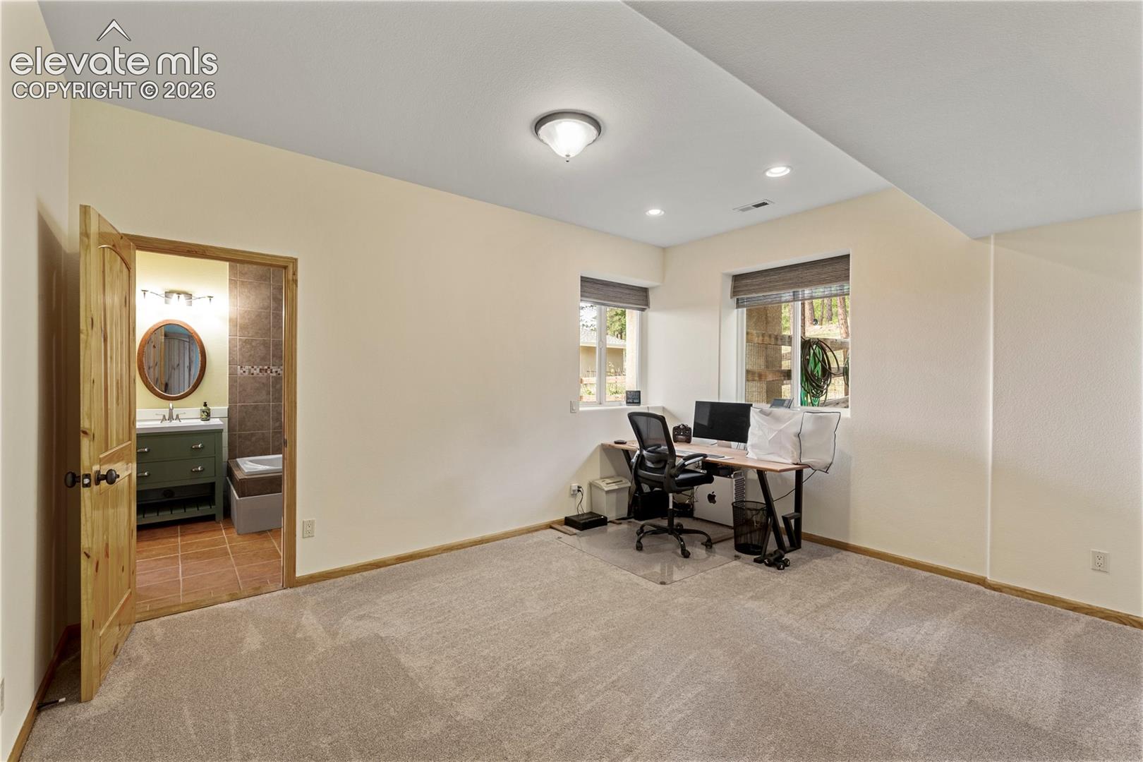 Listing photo 27 for 3290 Hamal Circle