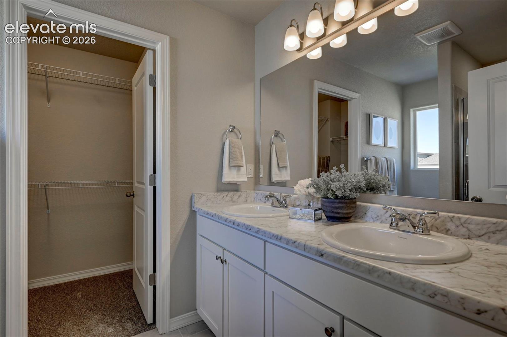 Listing photo 12 for 13684 Nederland Drive