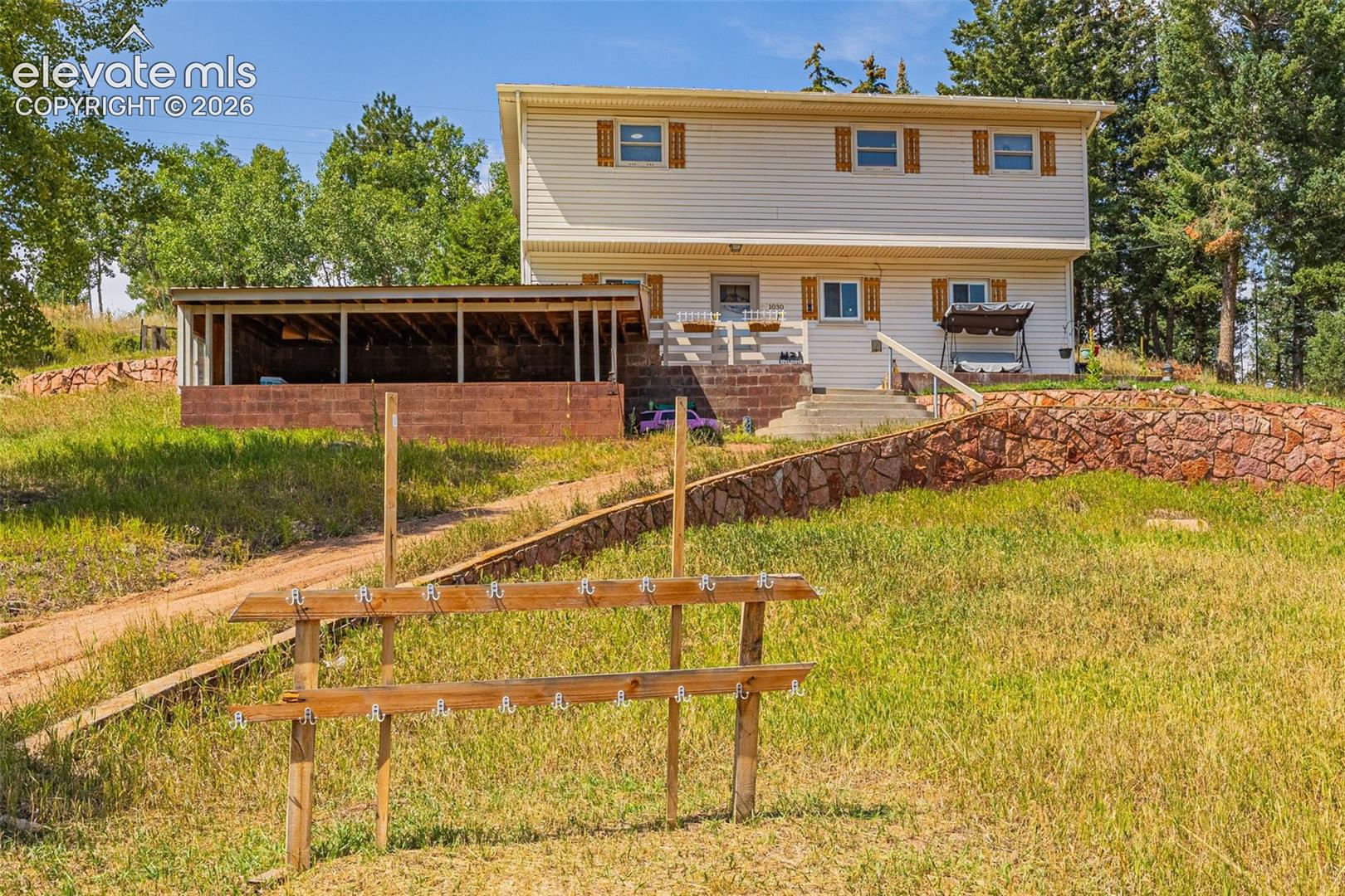Listing photo 2 for 1030 Woodland Avenue