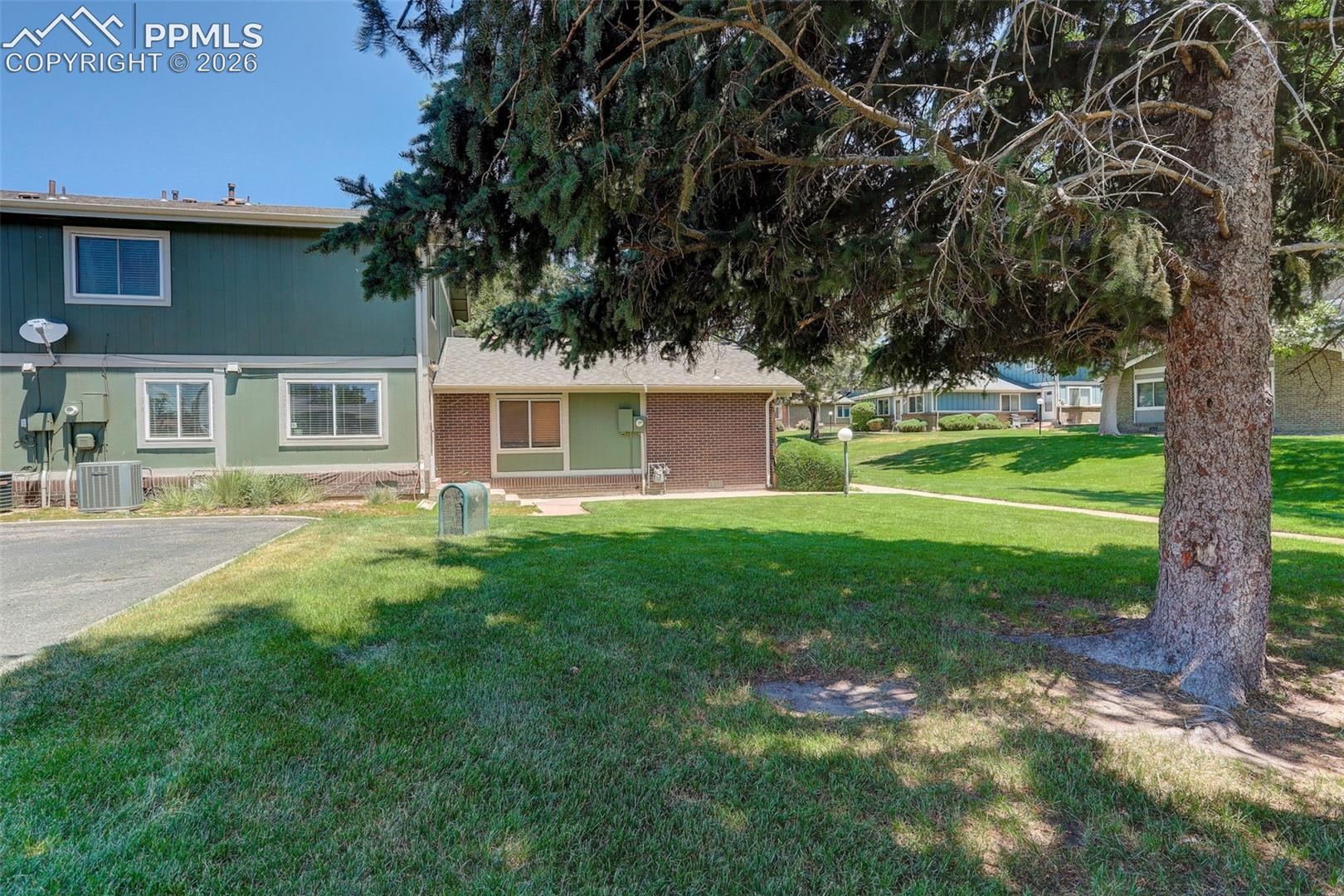 1204 Uvalda Street, photo 19