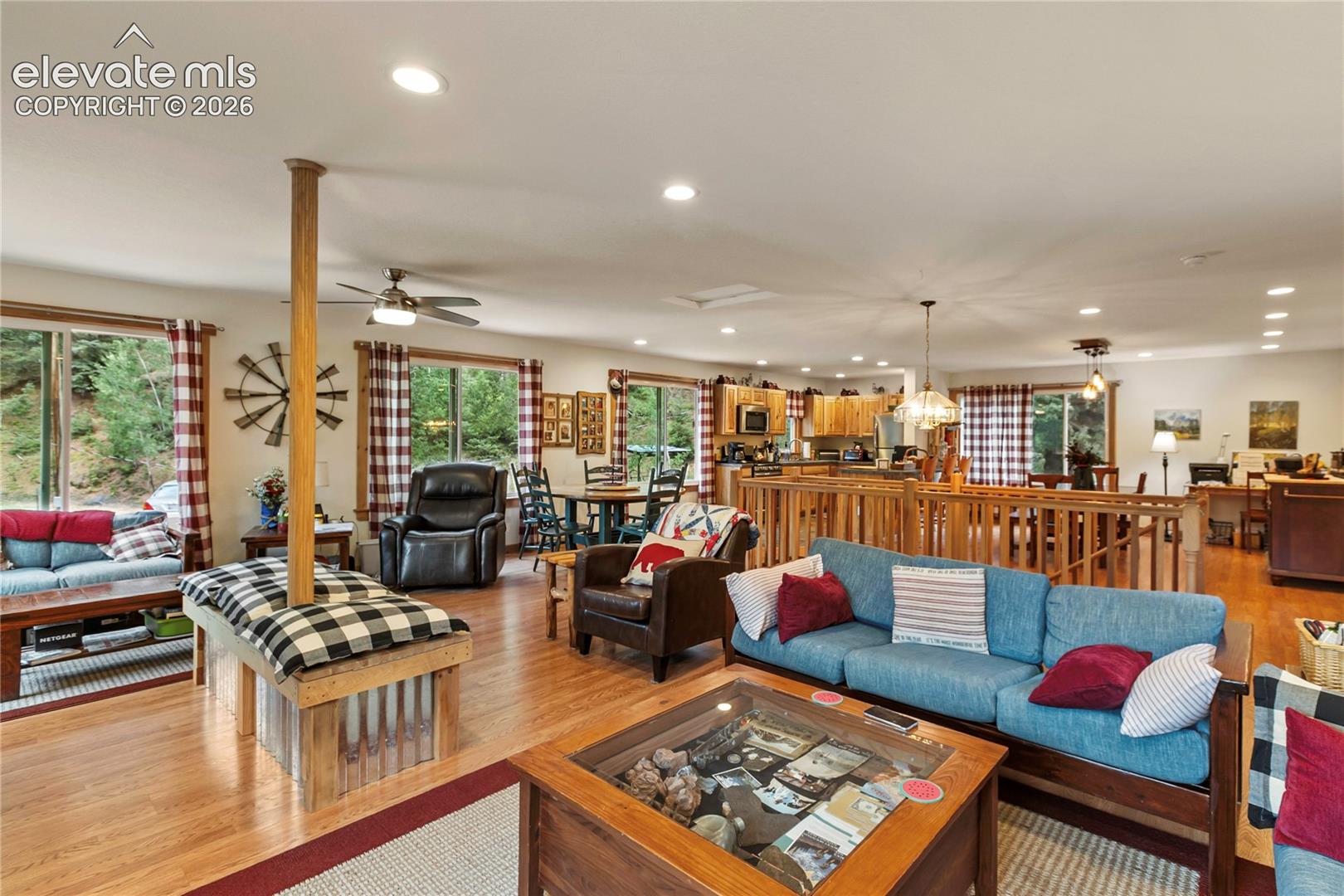 Listing photo 3 for 3912 Trout Creek Road