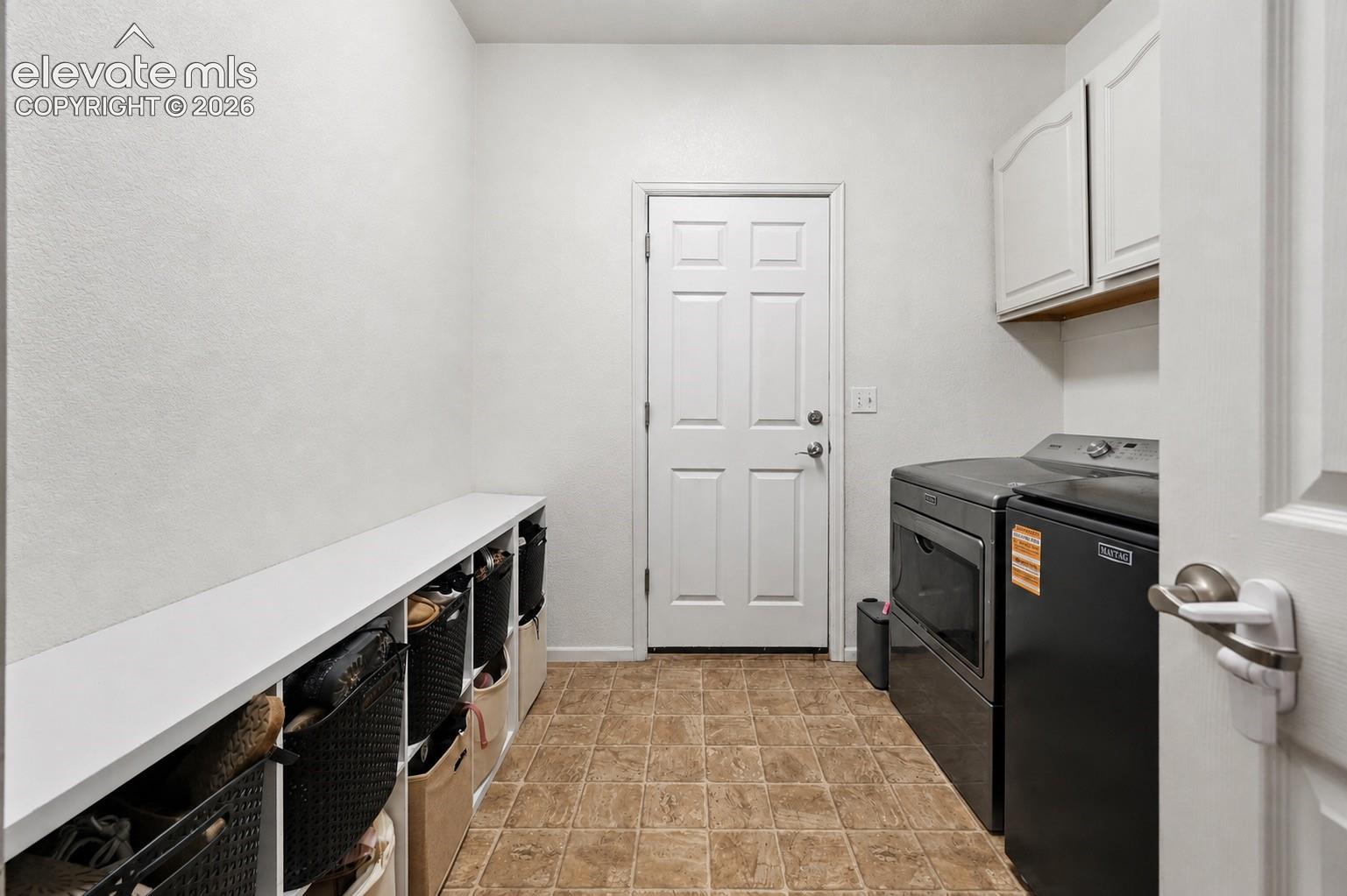Listing photo 19 for 10813 White Sands Court
