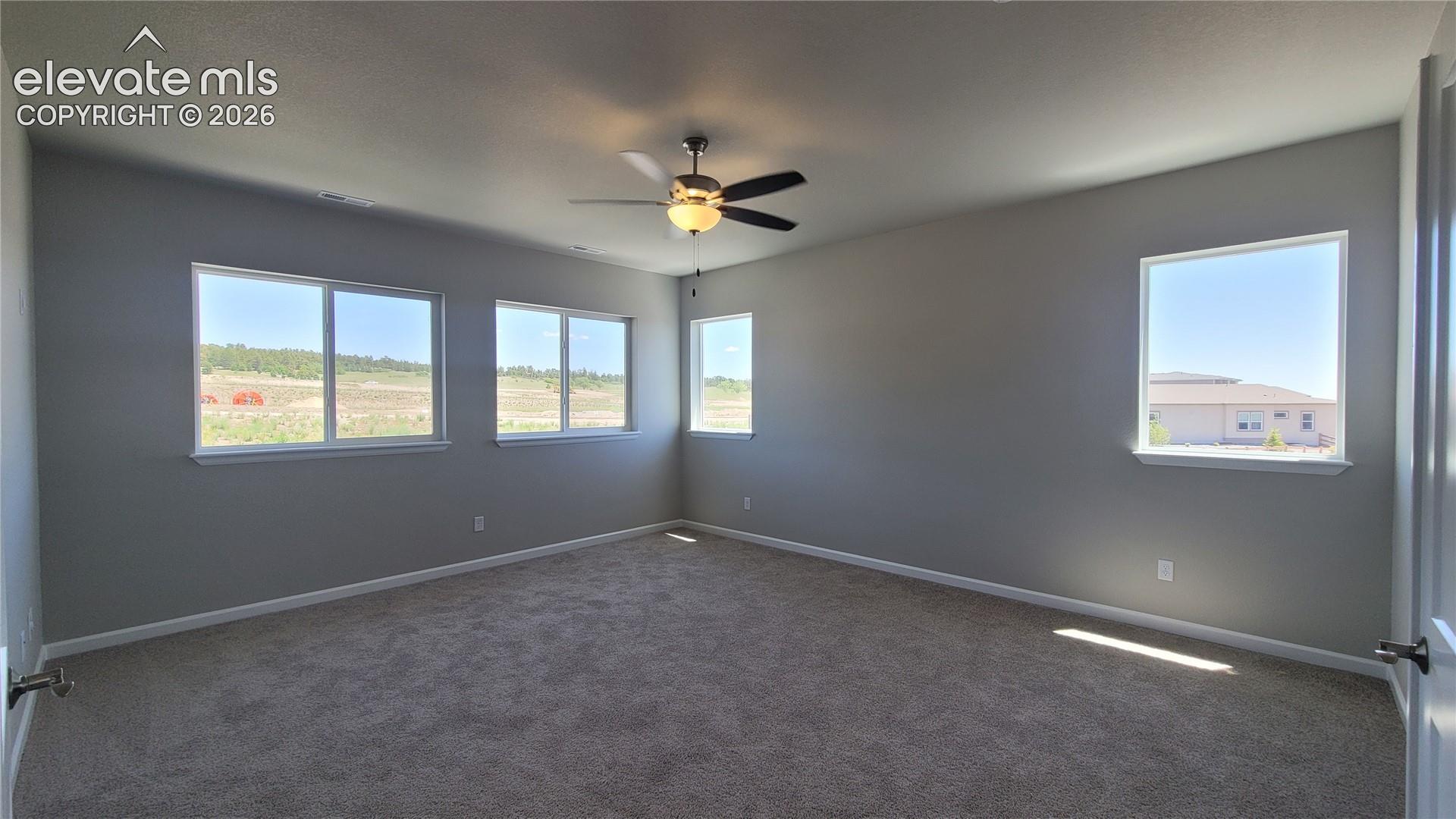 Listing photo 18 for 10651 Wolf Lake Drive