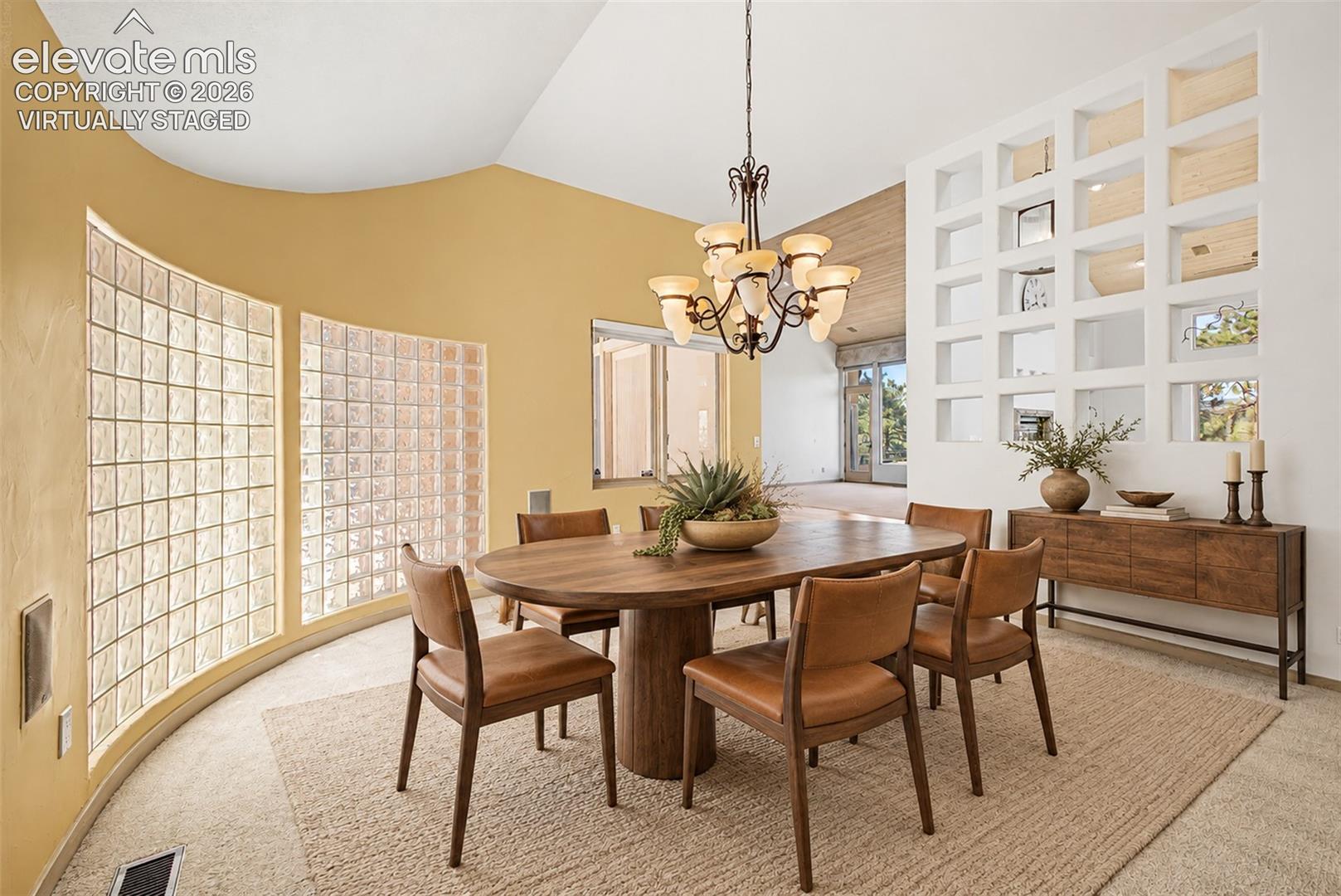 Listing photo 12 for 935 Castle Ridge Road