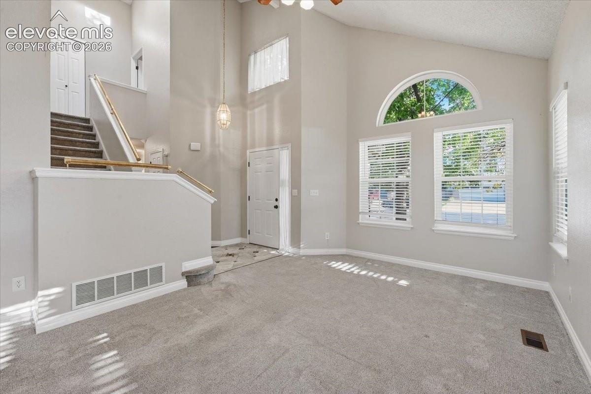 Listing photo 7 for 4337 W Deertrail Court