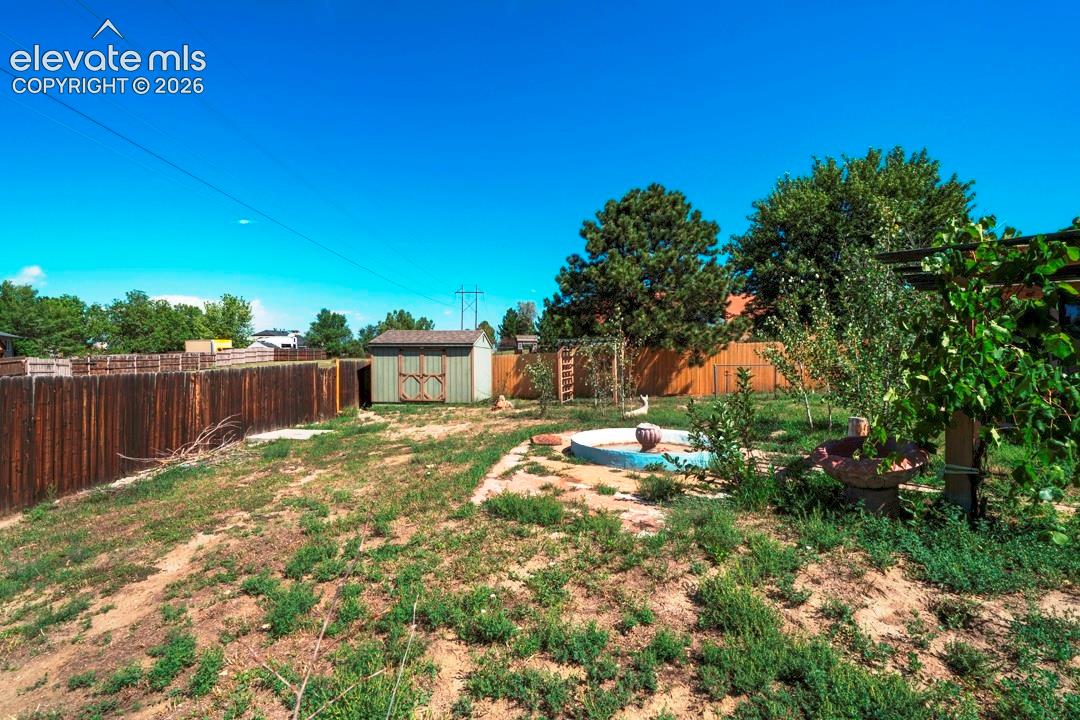 Listing photo 6 for 2236 Vintage Drive