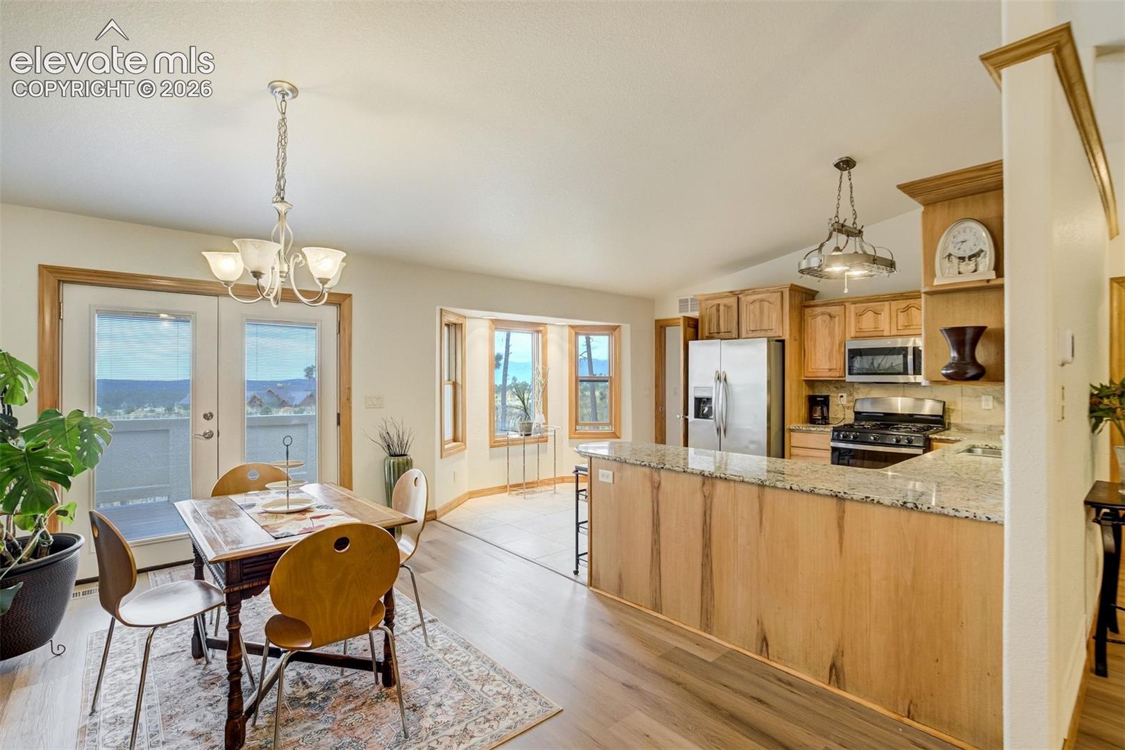 Listing photo 14 for 6285 Vessey Road