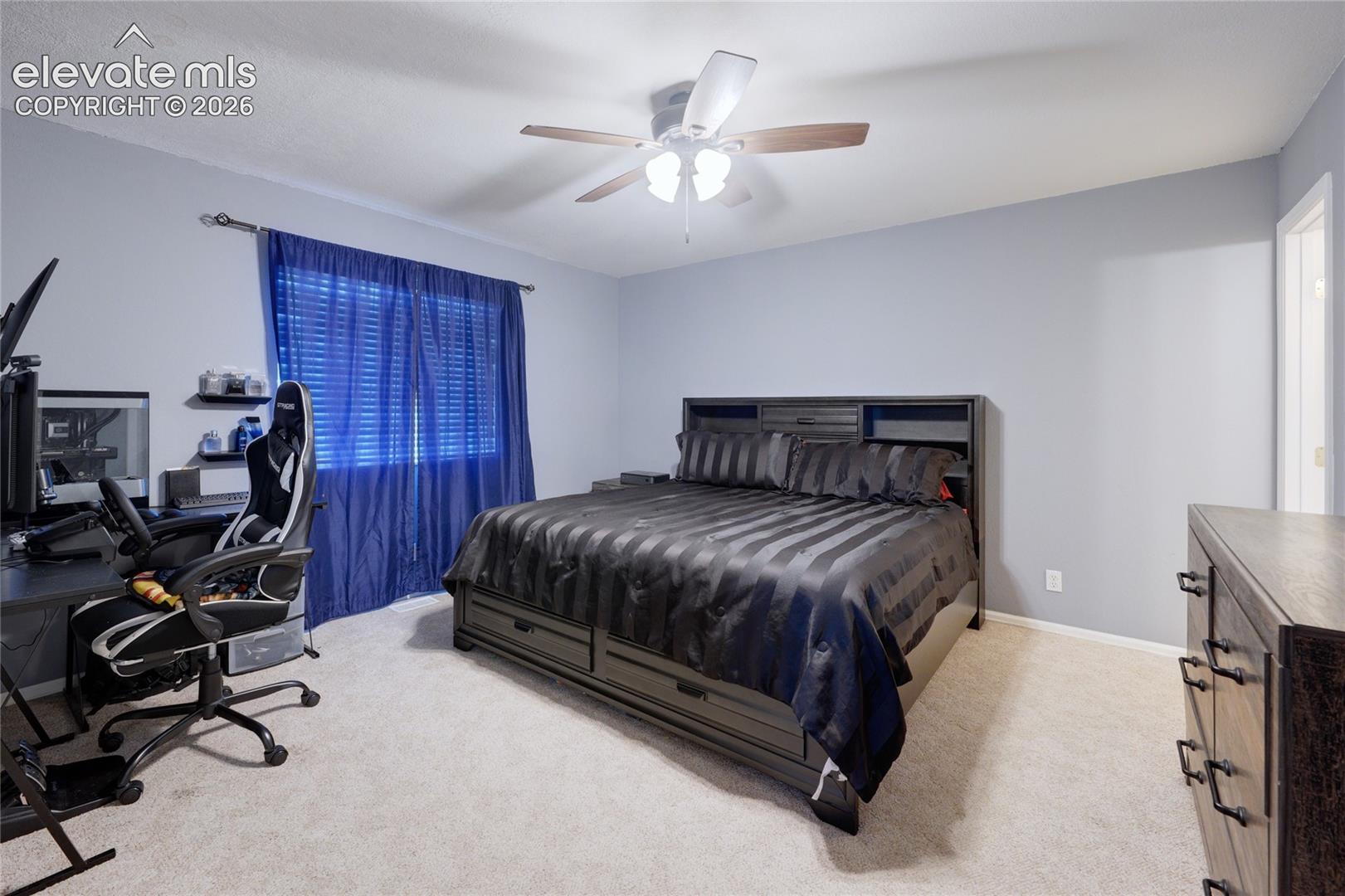 Listing photo 10 for 299 S Falcon Drive