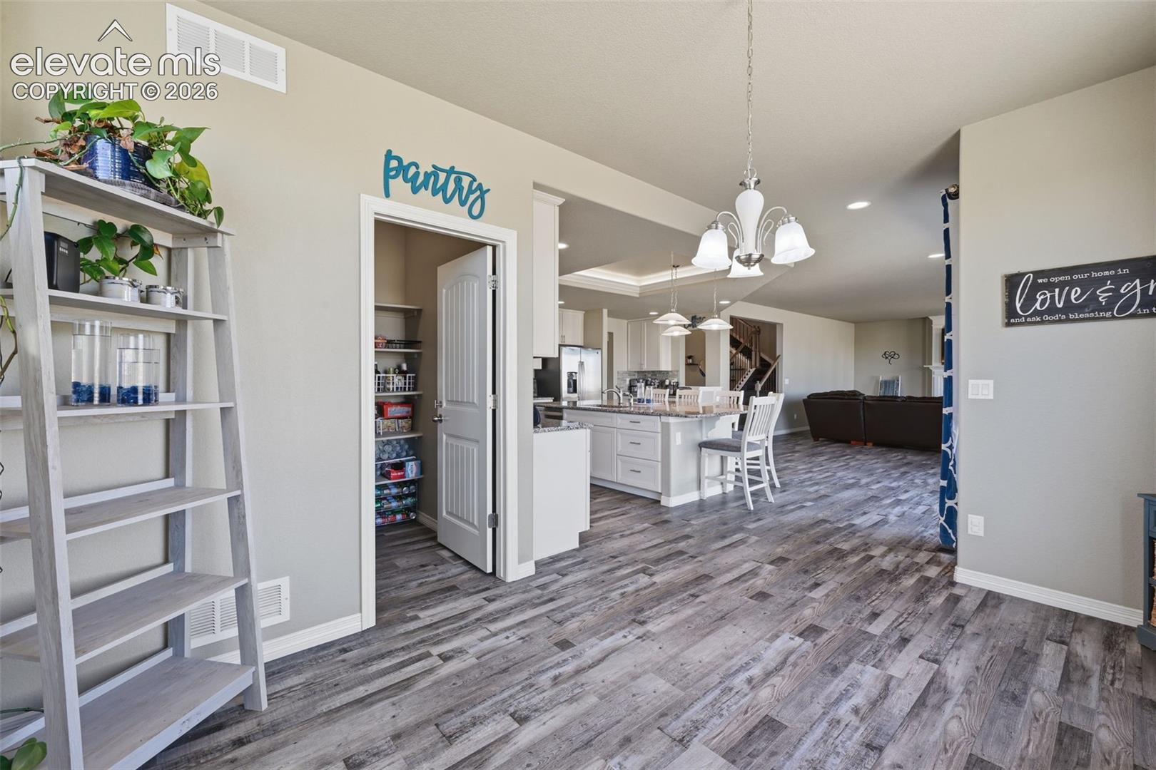 Listing photo 14 for 12810 Windingwalk Drive