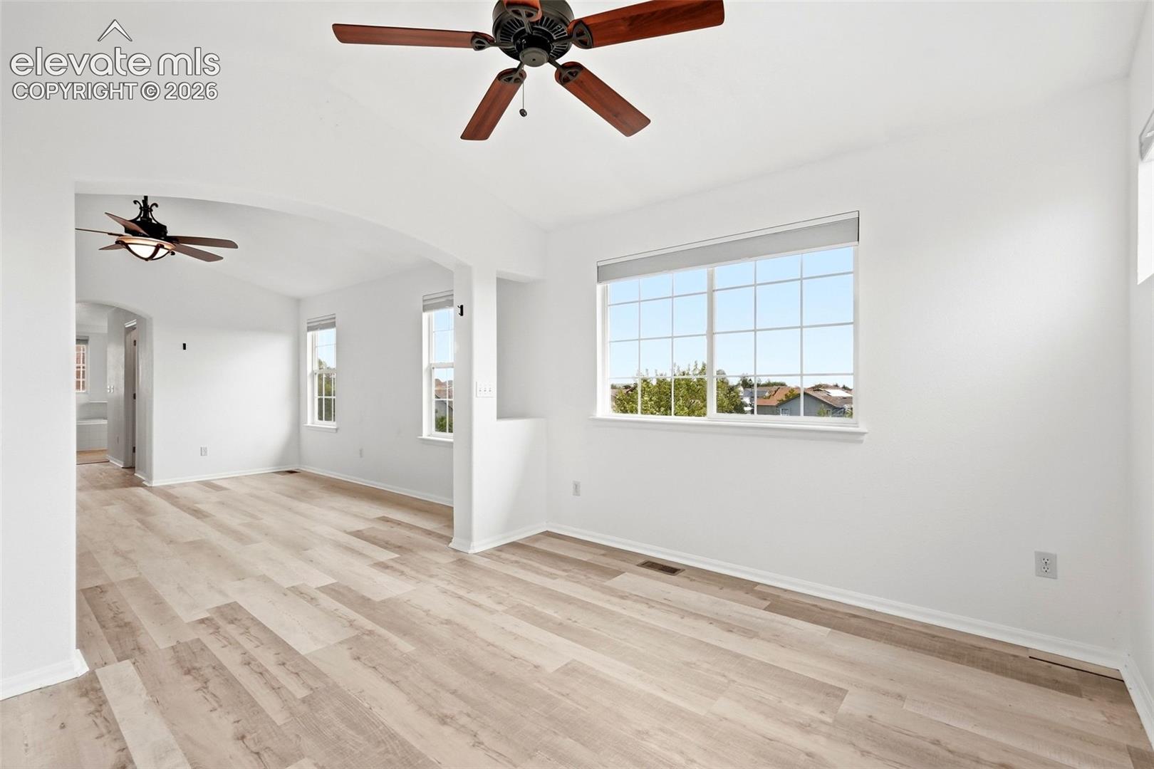 Listing photo 33 for 8931 Oakmont Road