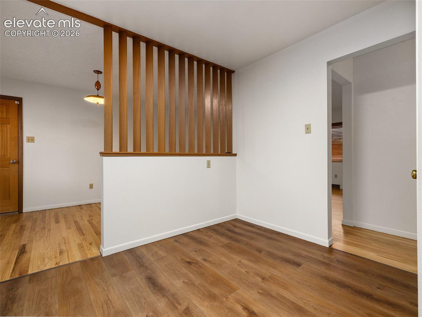 Listing photo 9 for 321 W Adams Avenue