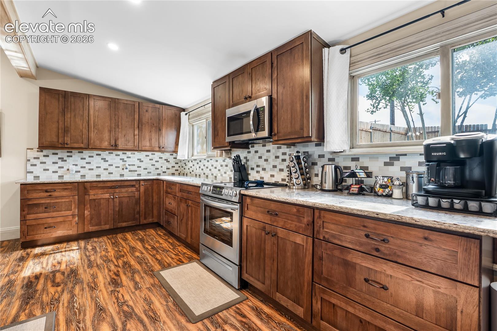 Listing photo 34 for 132 Hayden Street