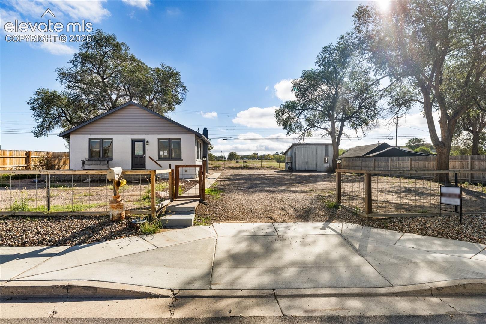 2330 Cheyenne Avenue — listing photo