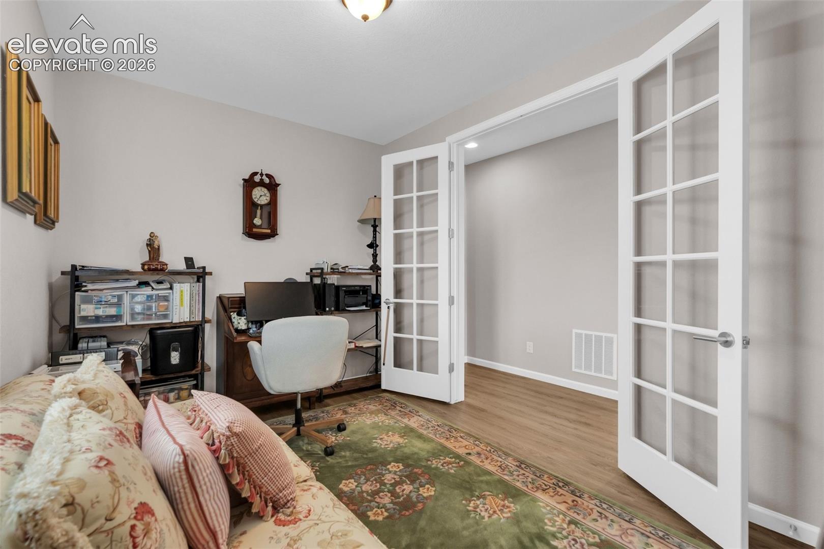 Listing photo 6 for 1592 Maggie Mae Lane