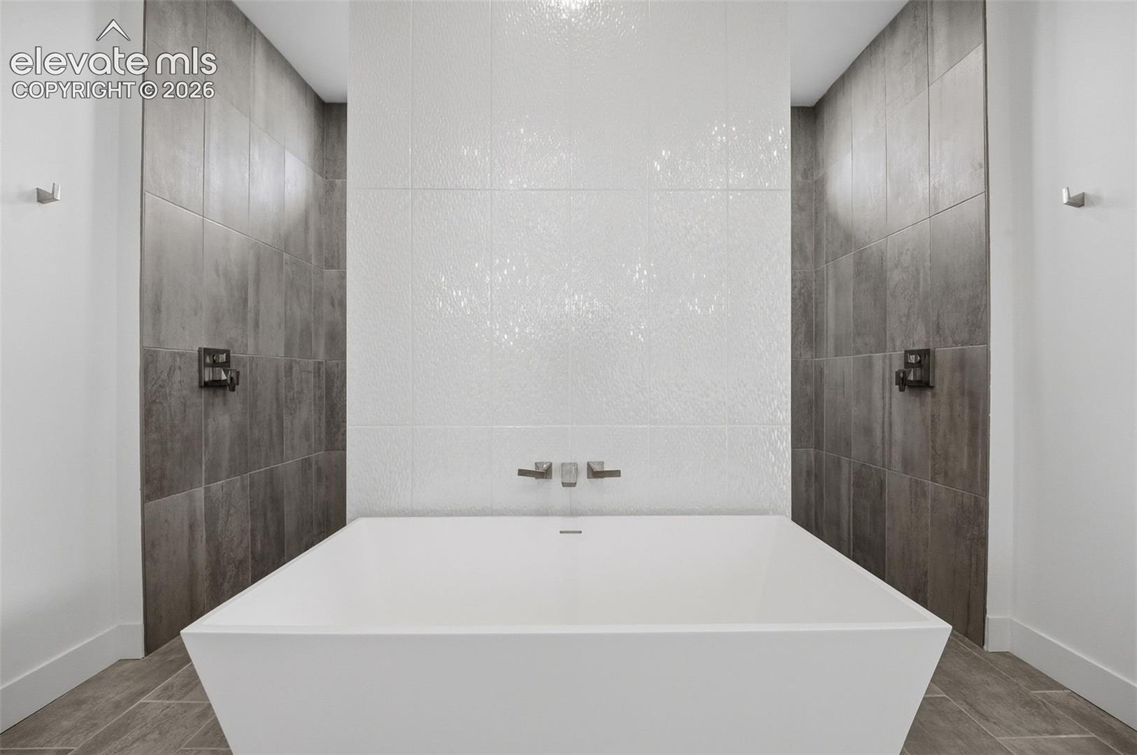 Listing photo 32 for 13453 Drytown Grove
