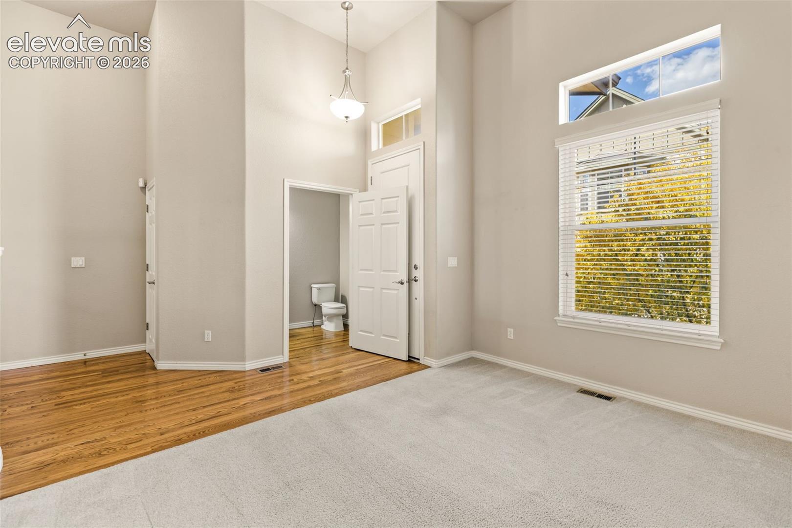 Listing photo 14 for 3312 Ironton Creek Point