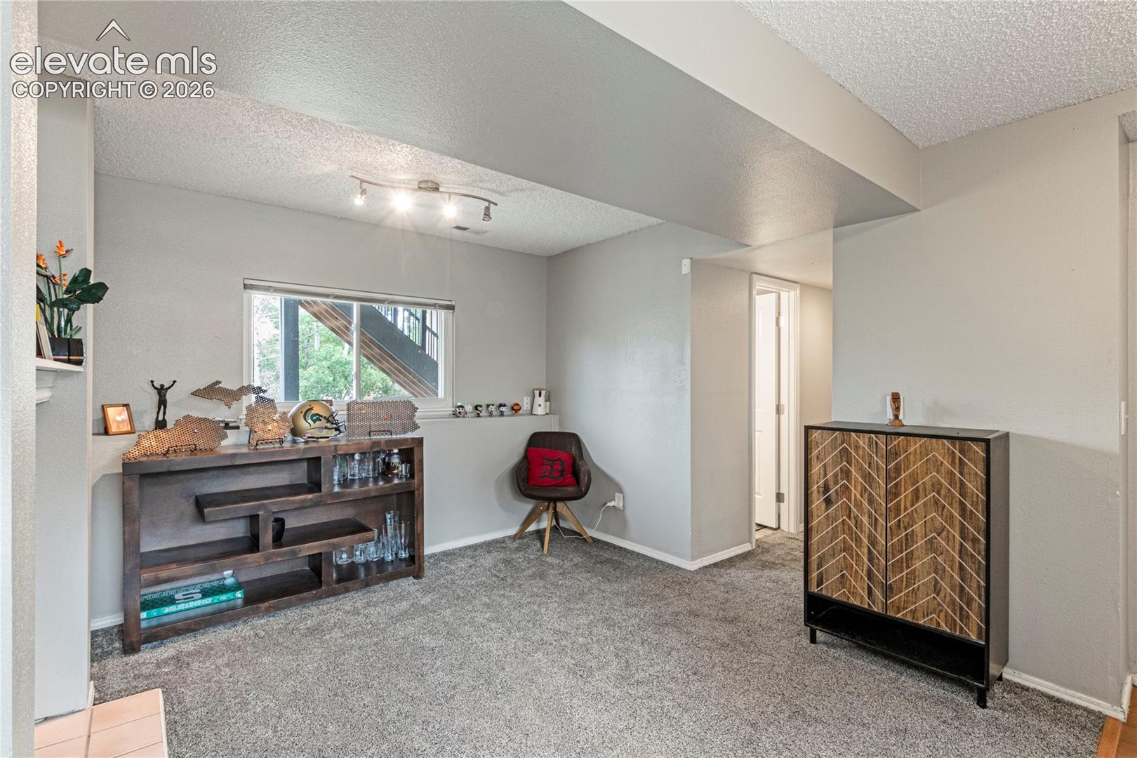 Listing photo 22 for 4660 Badlands Court