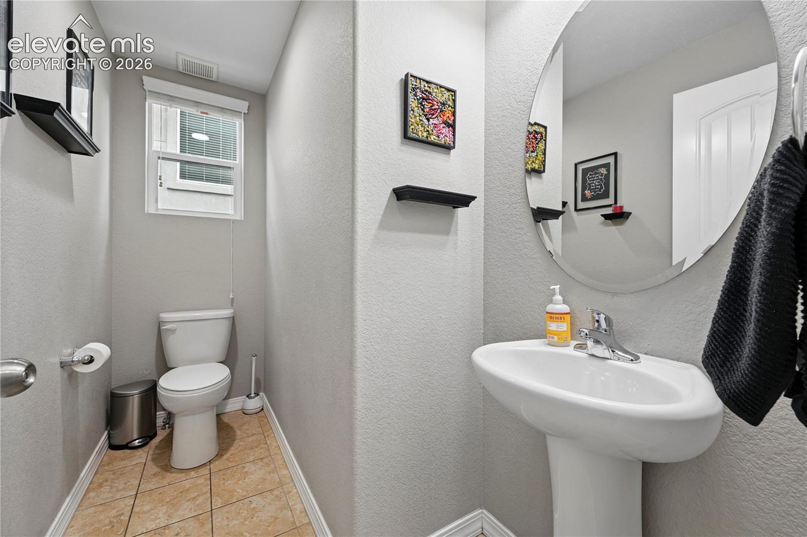 Listing photo 18 for 10637 Echo Canyon Drive