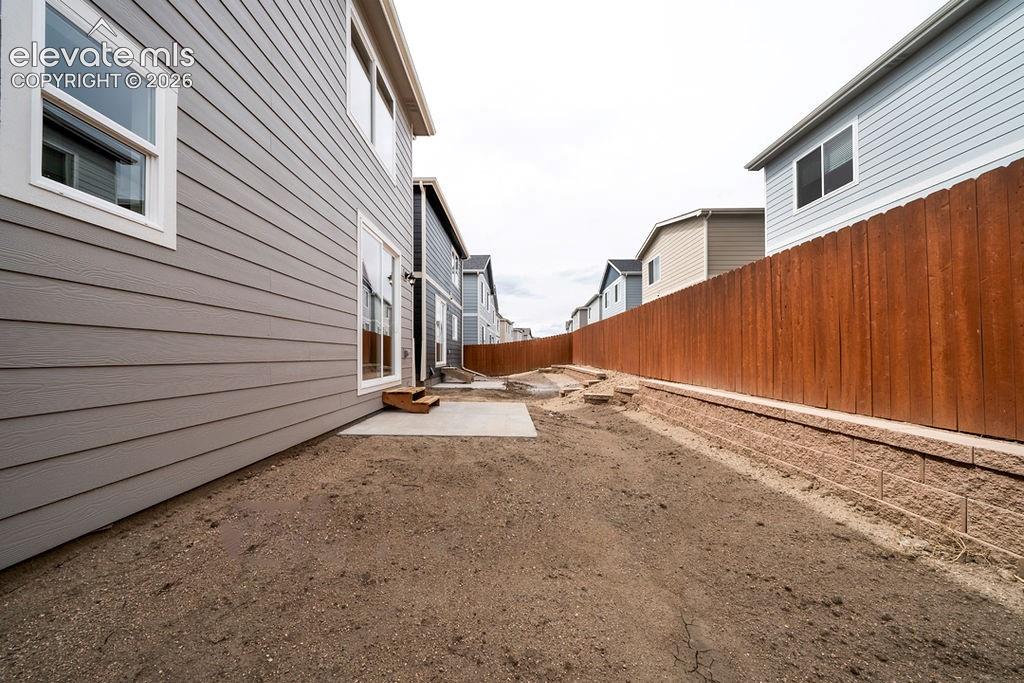 Listing photo 4 for 13624 Nederland Drive