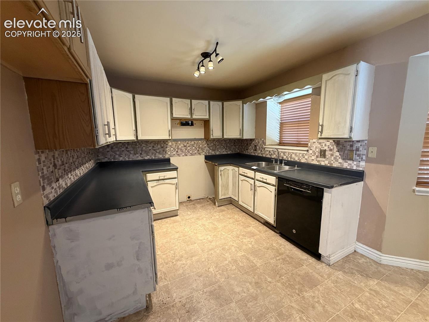 2140 Crystal River Drive, photo 6