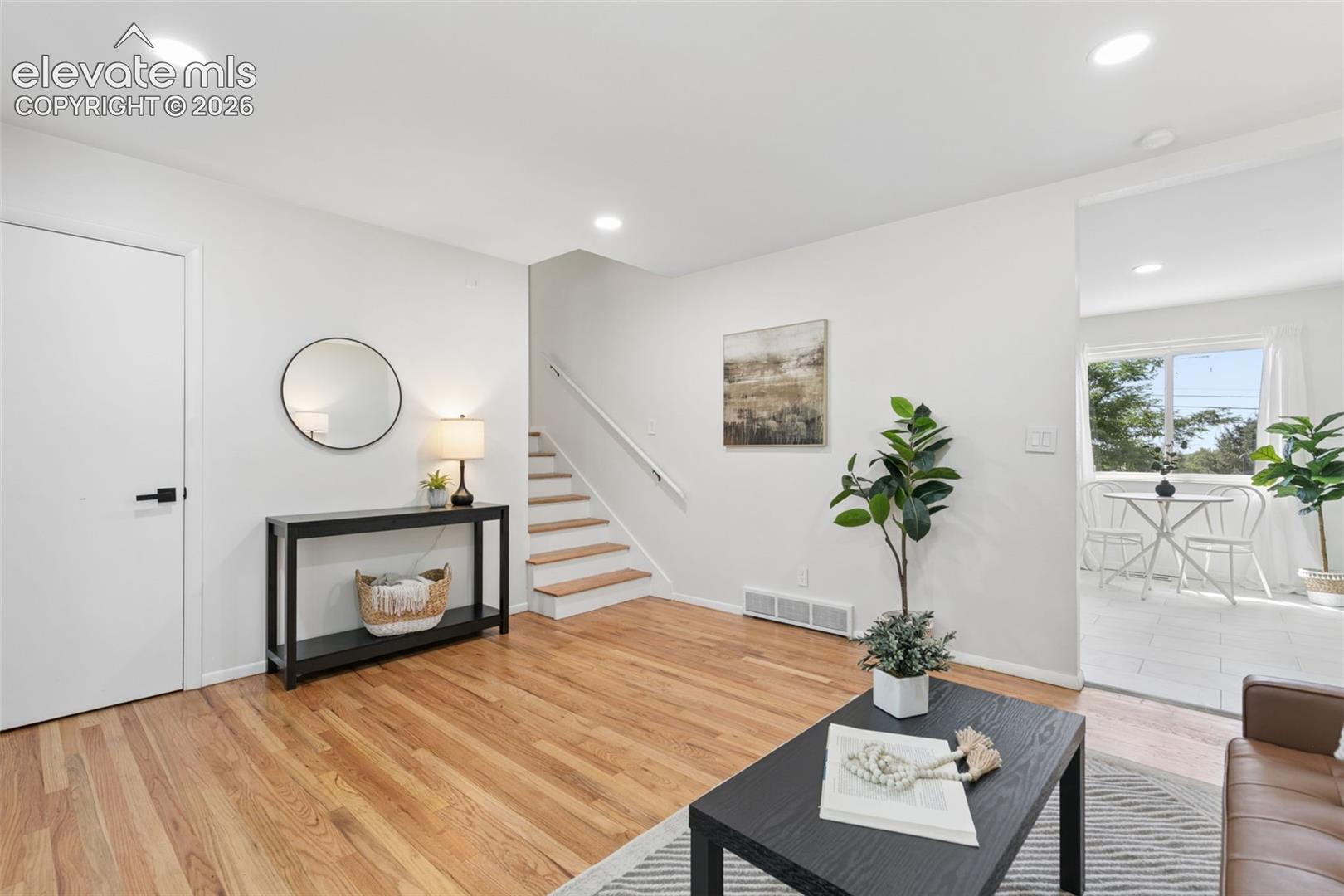 Listing photo 7 for 1501 Newcastle Street