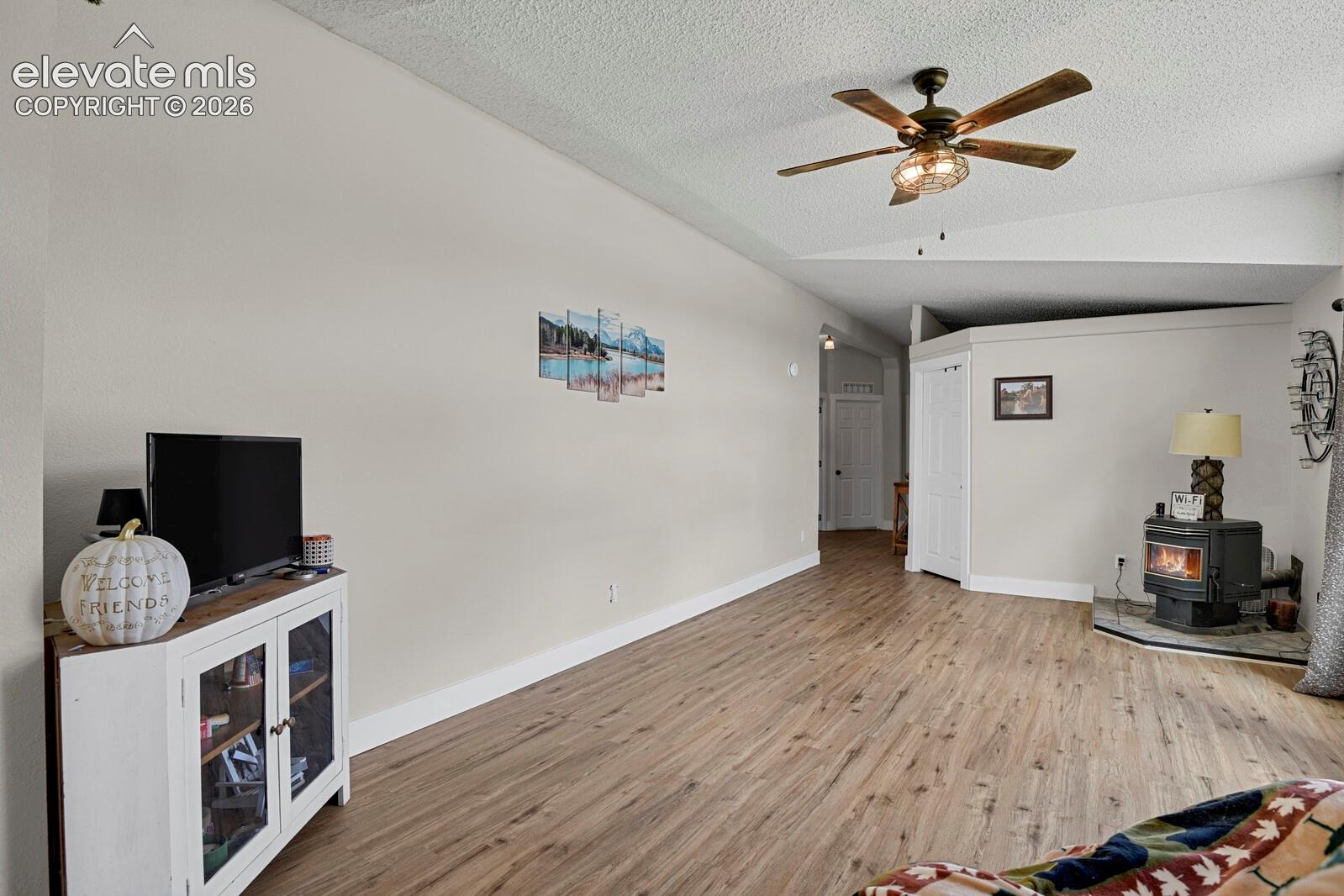 Listing photo 30 for 2329 Southpark Road