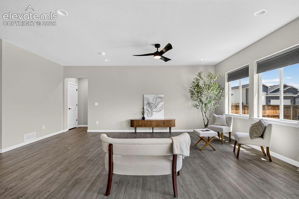 Listing photo 13 for 491 Blanket Flower Street