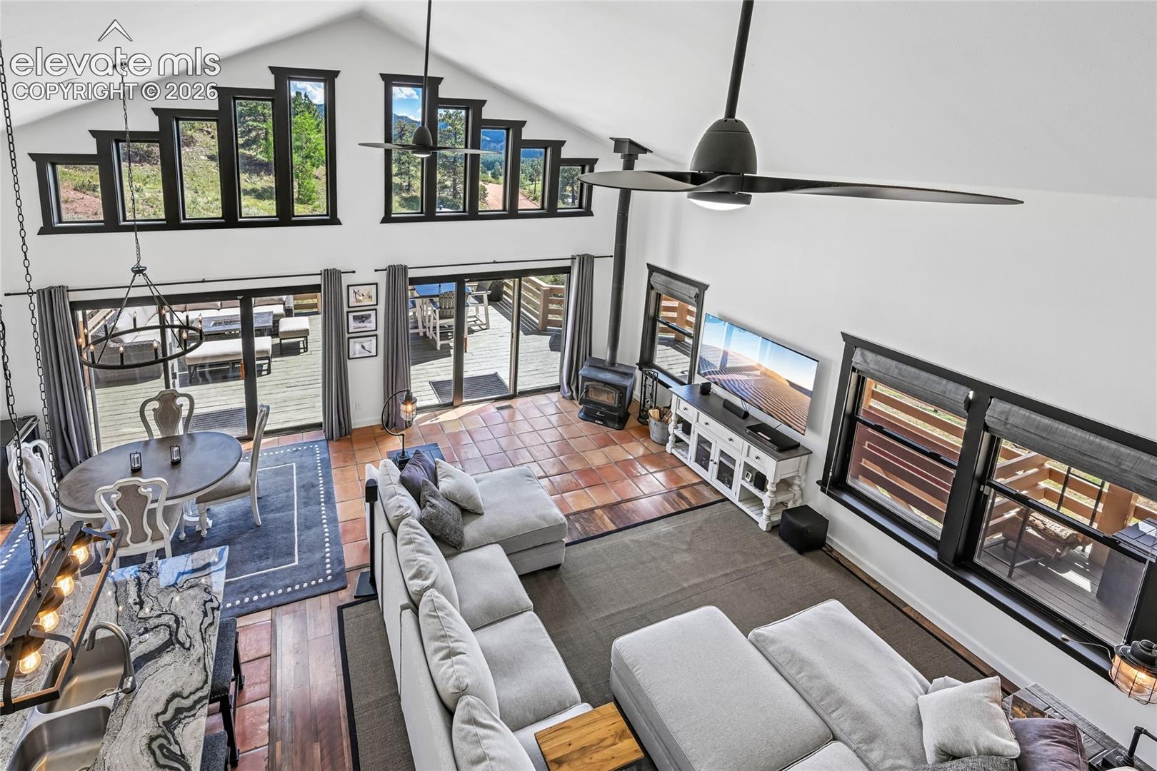 Listing photo 6 for 1245 Highland Meadows Drive